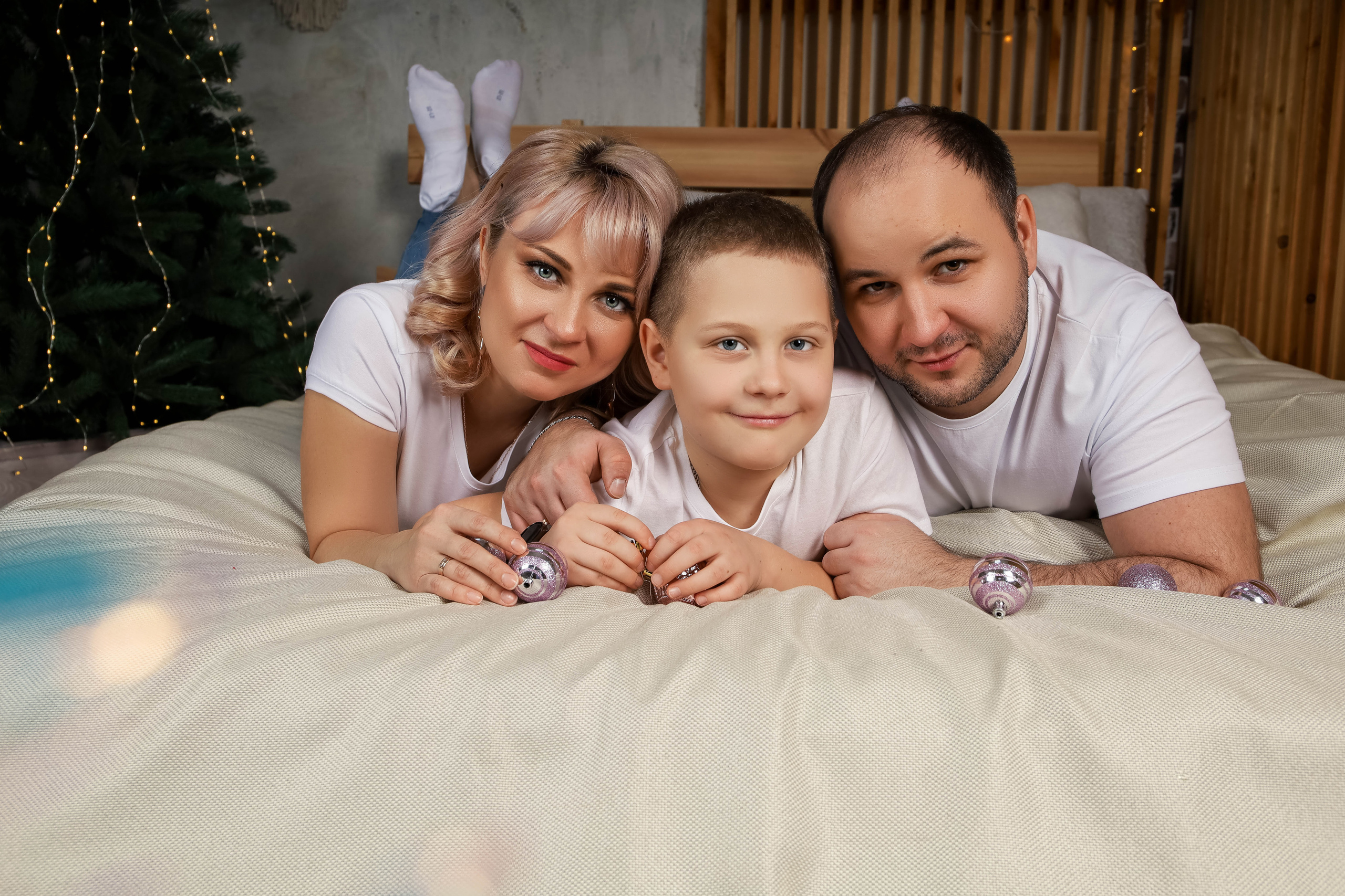 Любовь с семьей.Новогодняя 2022