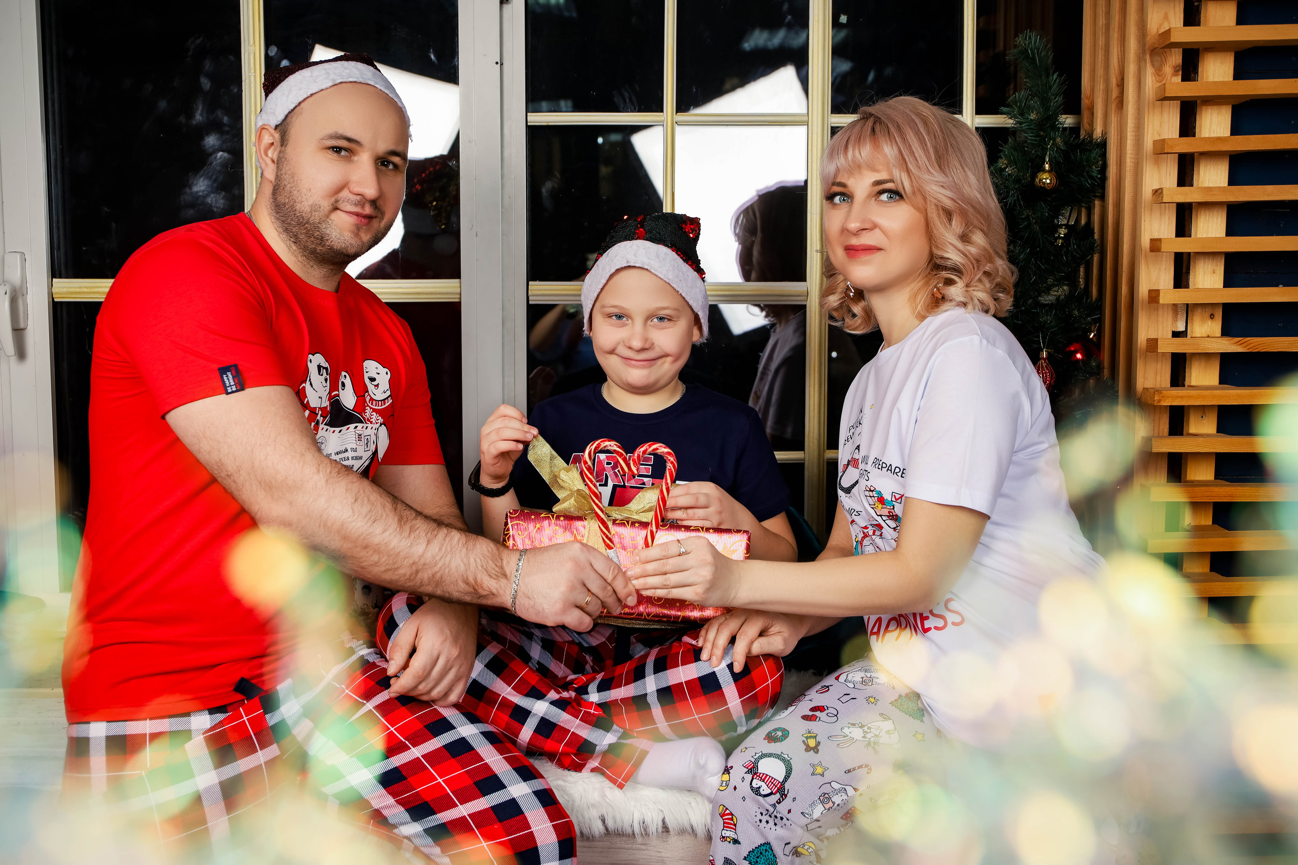 Любовь с семьей.Новогодняя 2022