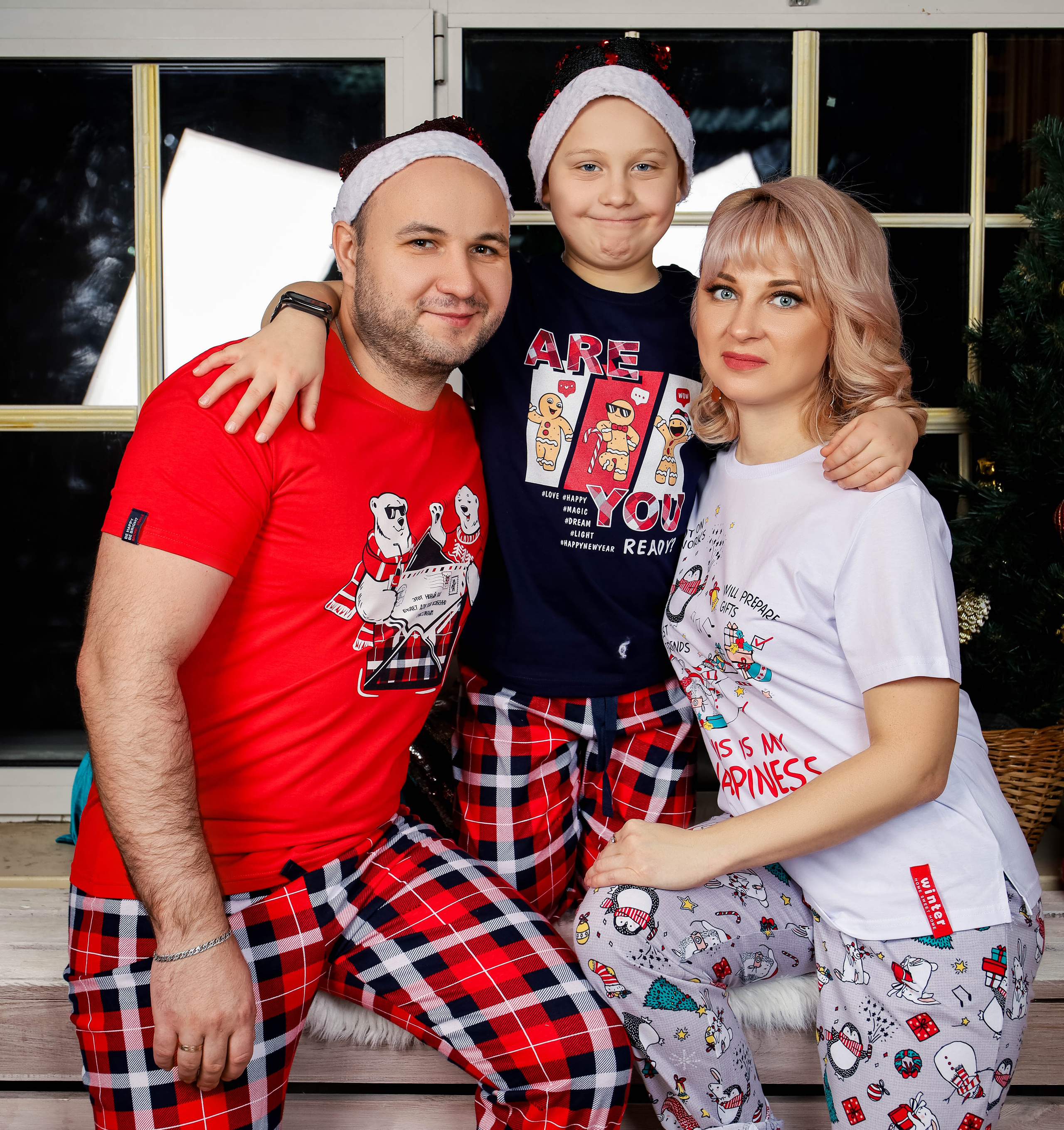 Любовь с семьей.Новогодняя 2022