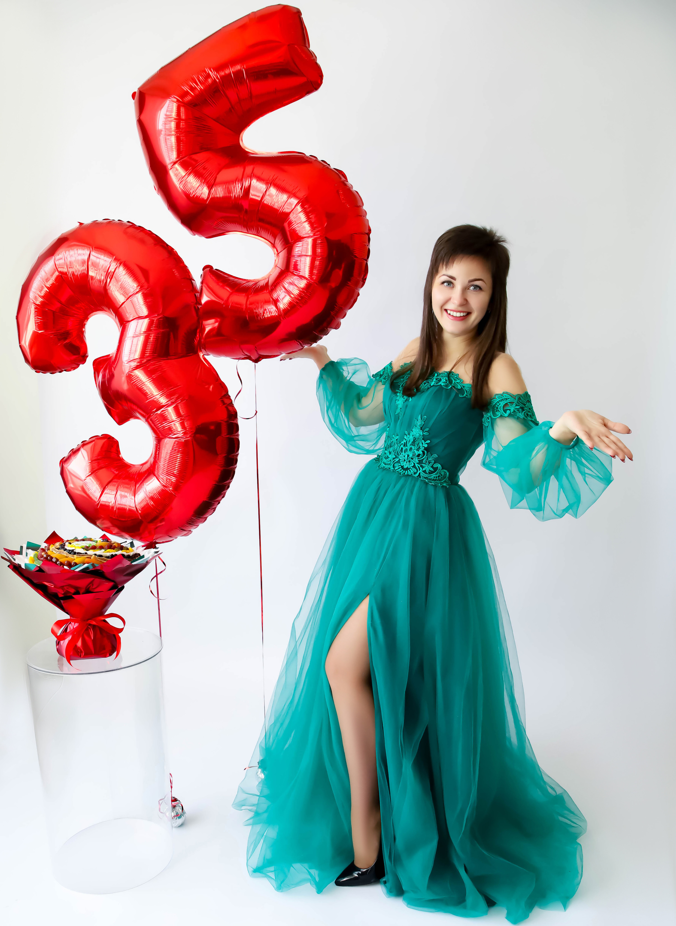 Вероника с семьей