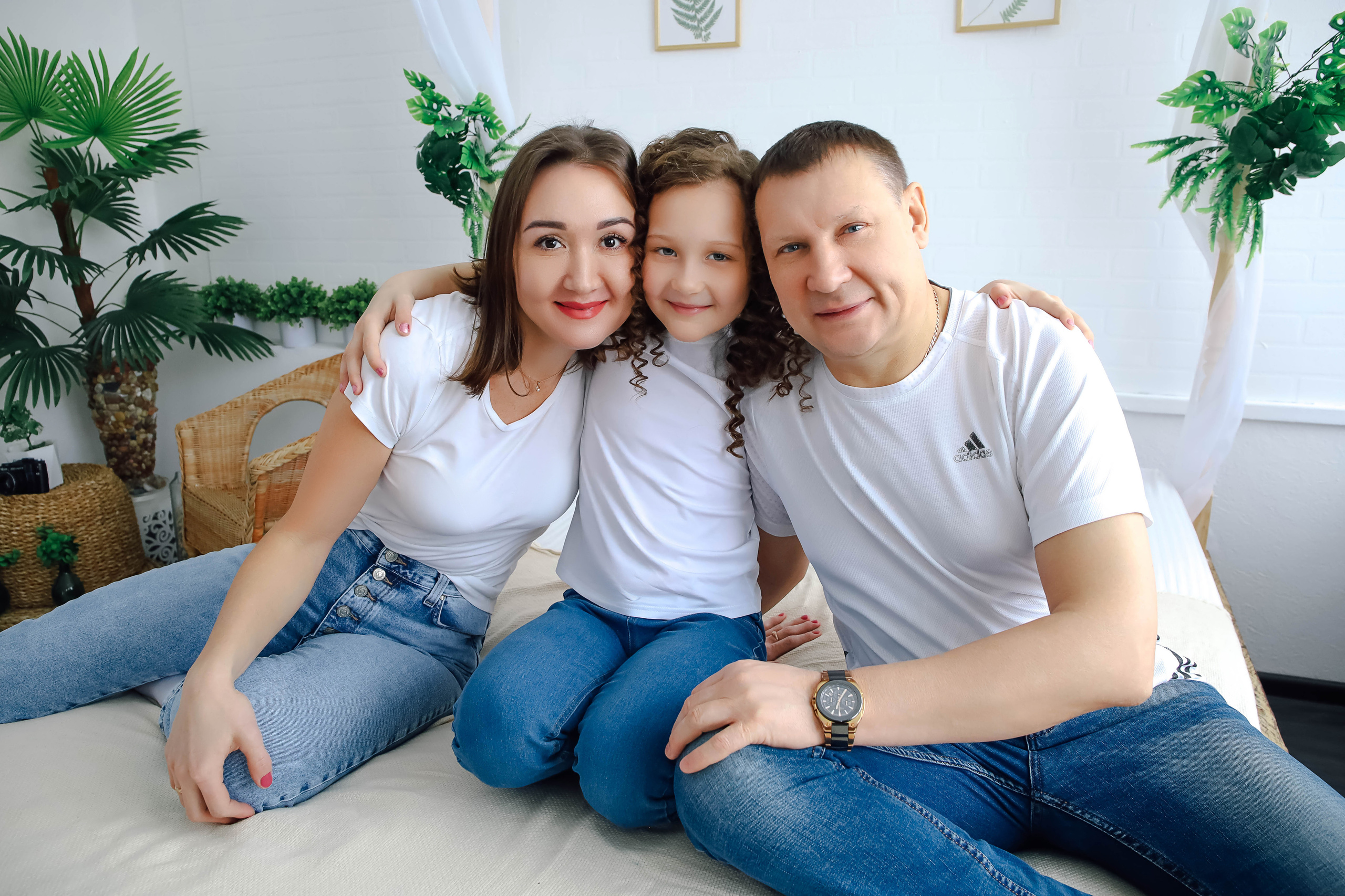 Гульфия с семьей