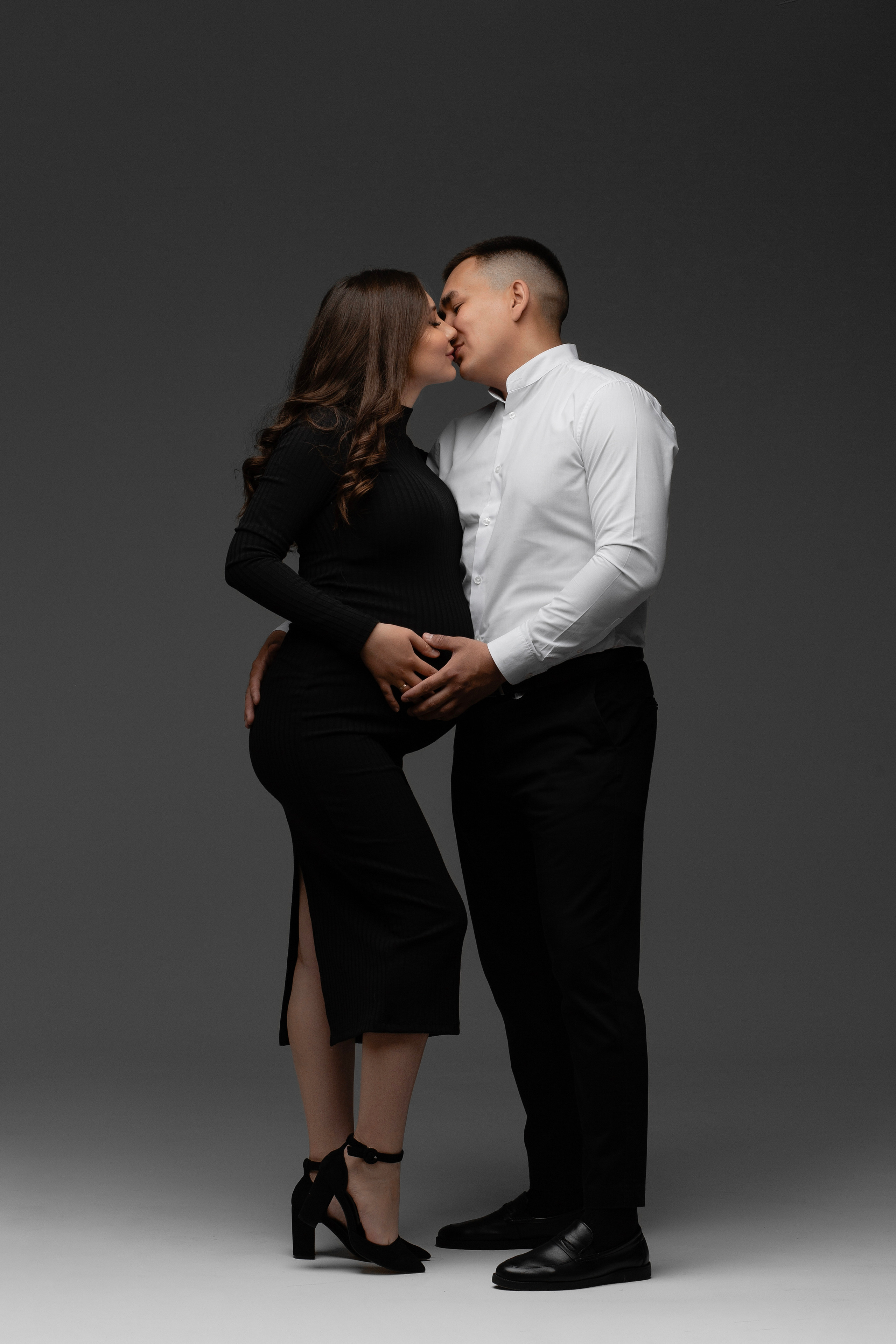 Фотосъемка в стиле Vogue (на однотонном фоне). Фотограф в городе Мелеуз Мусакаева Элиза