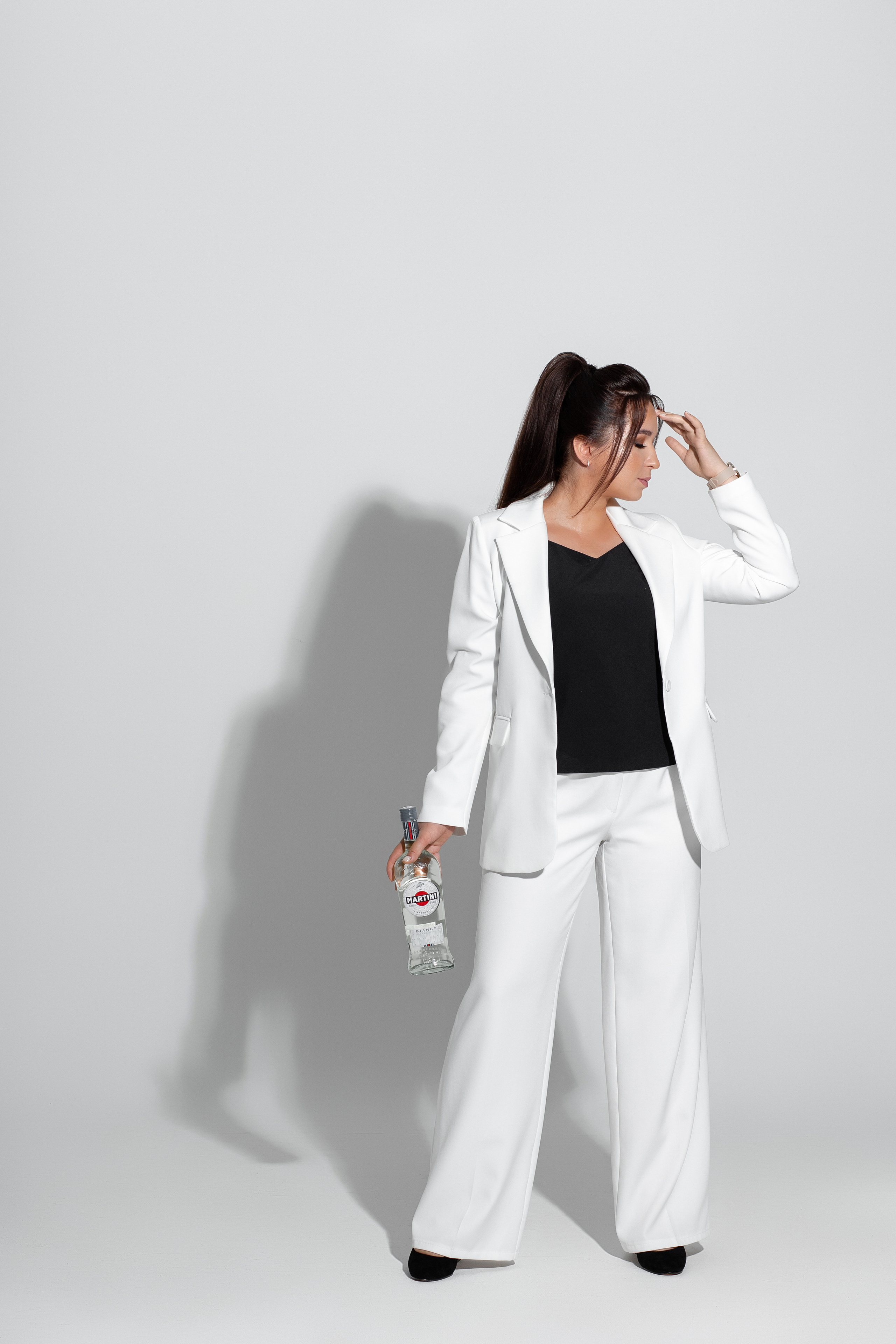 Фотосъемка в стиле Vogue (на однотонном фоне). Фотограф в городе Мелеуз Мусакаева Элиза