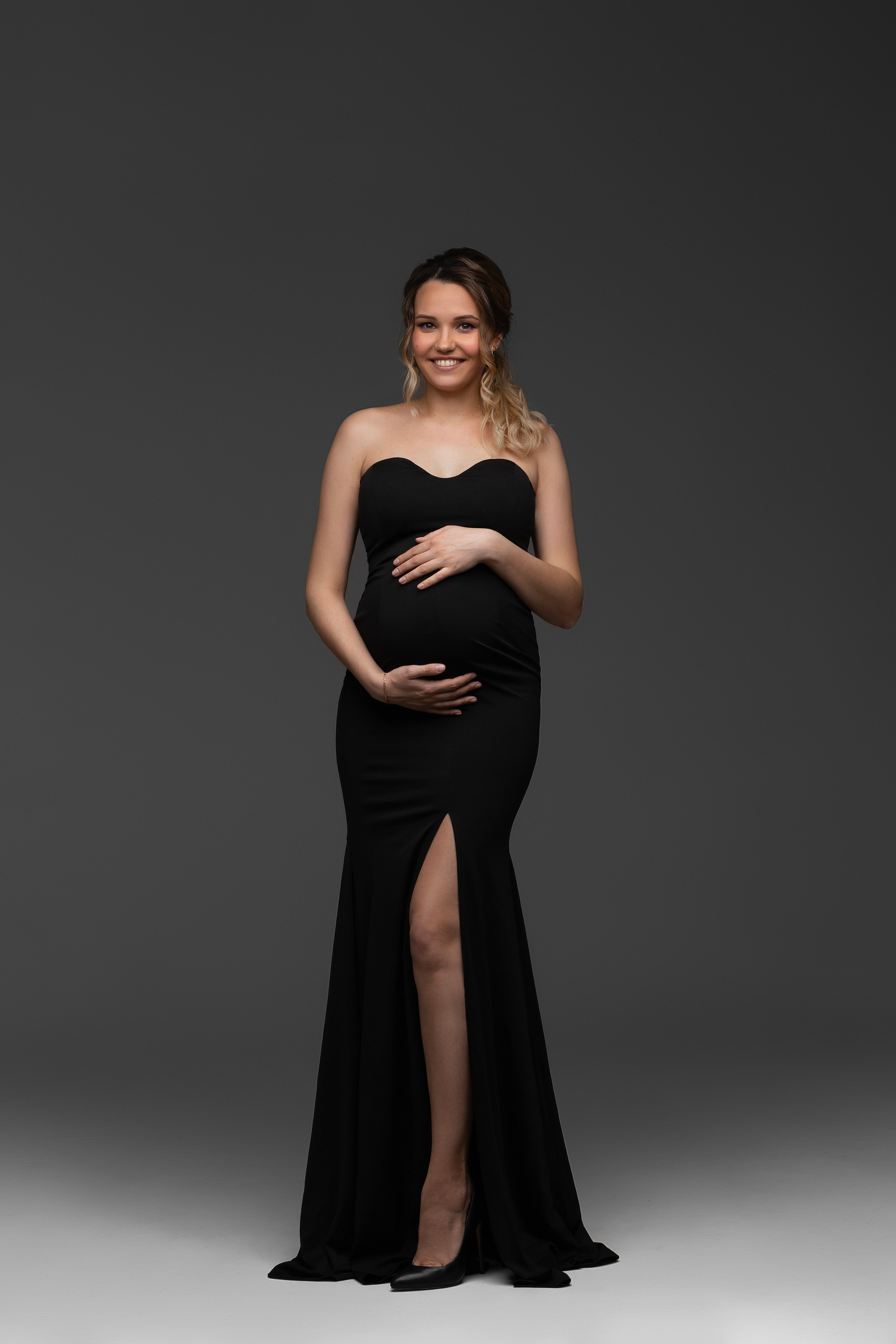 Фотосъемка в стиле Vogue (на однотонном фоне). Фотограф в городе Мелеуз Мусакаева Элиза