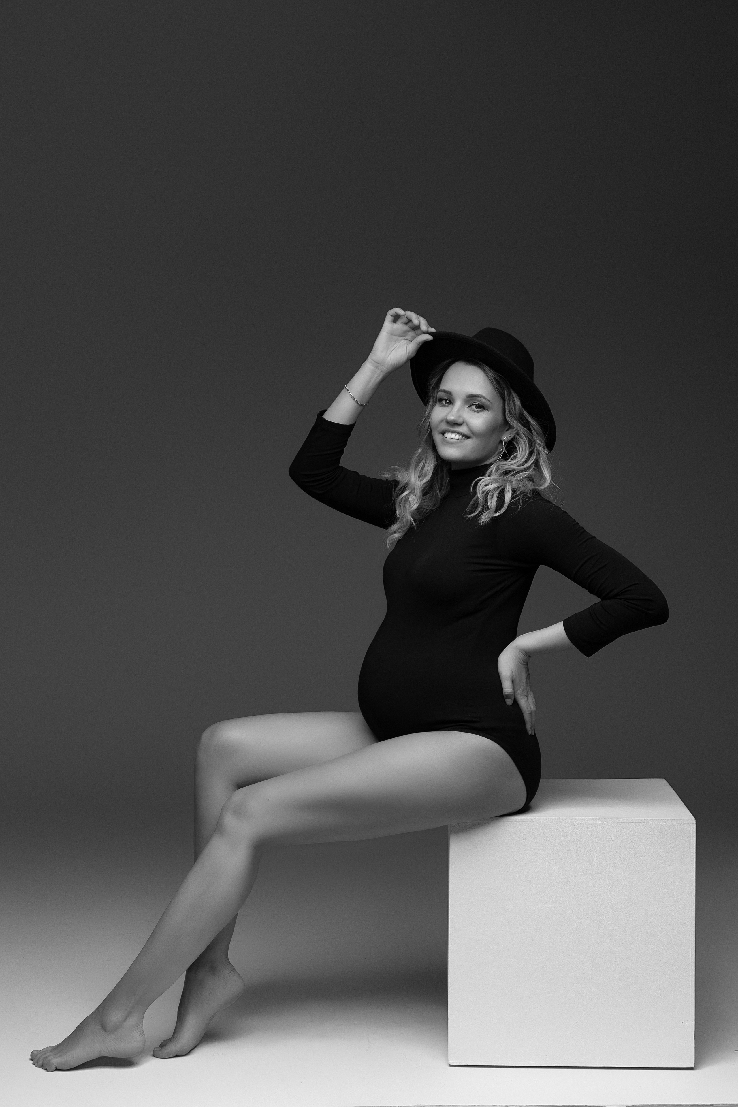 Фотосъемка в стиле Vogue (на однотонном фоне). Фотограф в городе Мелеуз Мусакаева Элиза