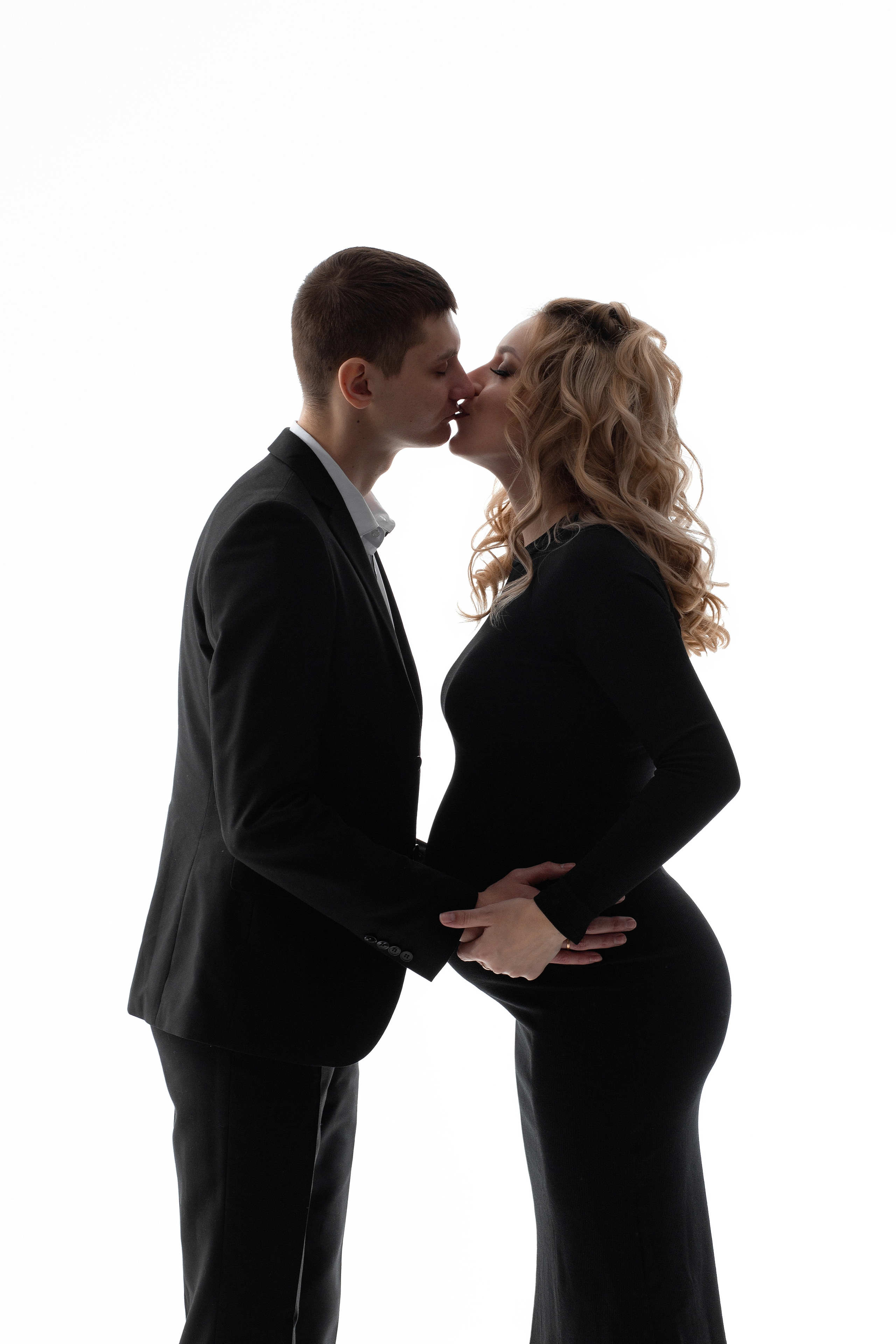 Фотосъемка в стиле Vogue (на однотонном фоне). Фотограф в городе Мелеуз Мусакаева Элиза