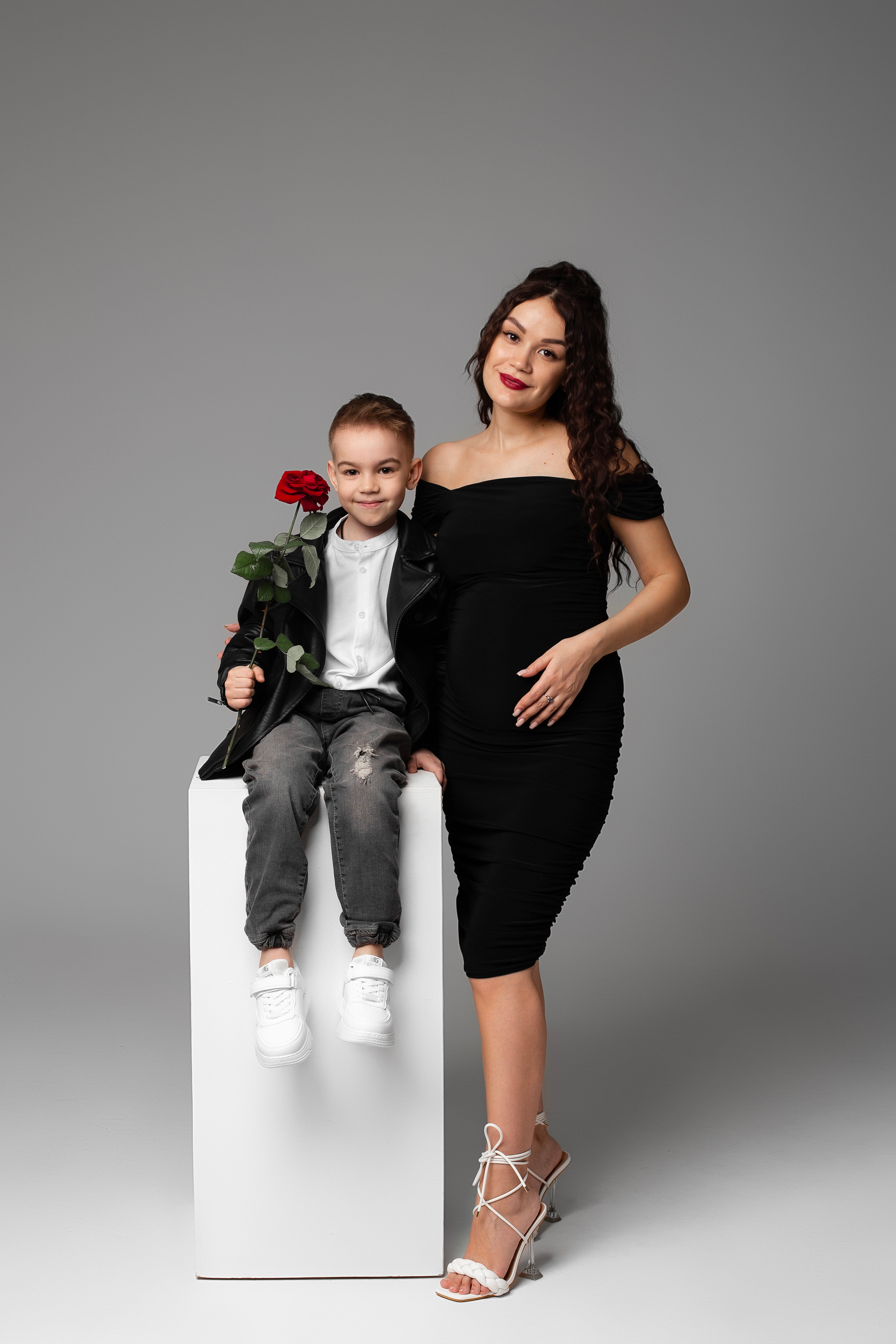 Фотосъемка в стиле Vogue (на однотонном фоне). Фотограф в городе Мелеуз Мусакаева Элиза