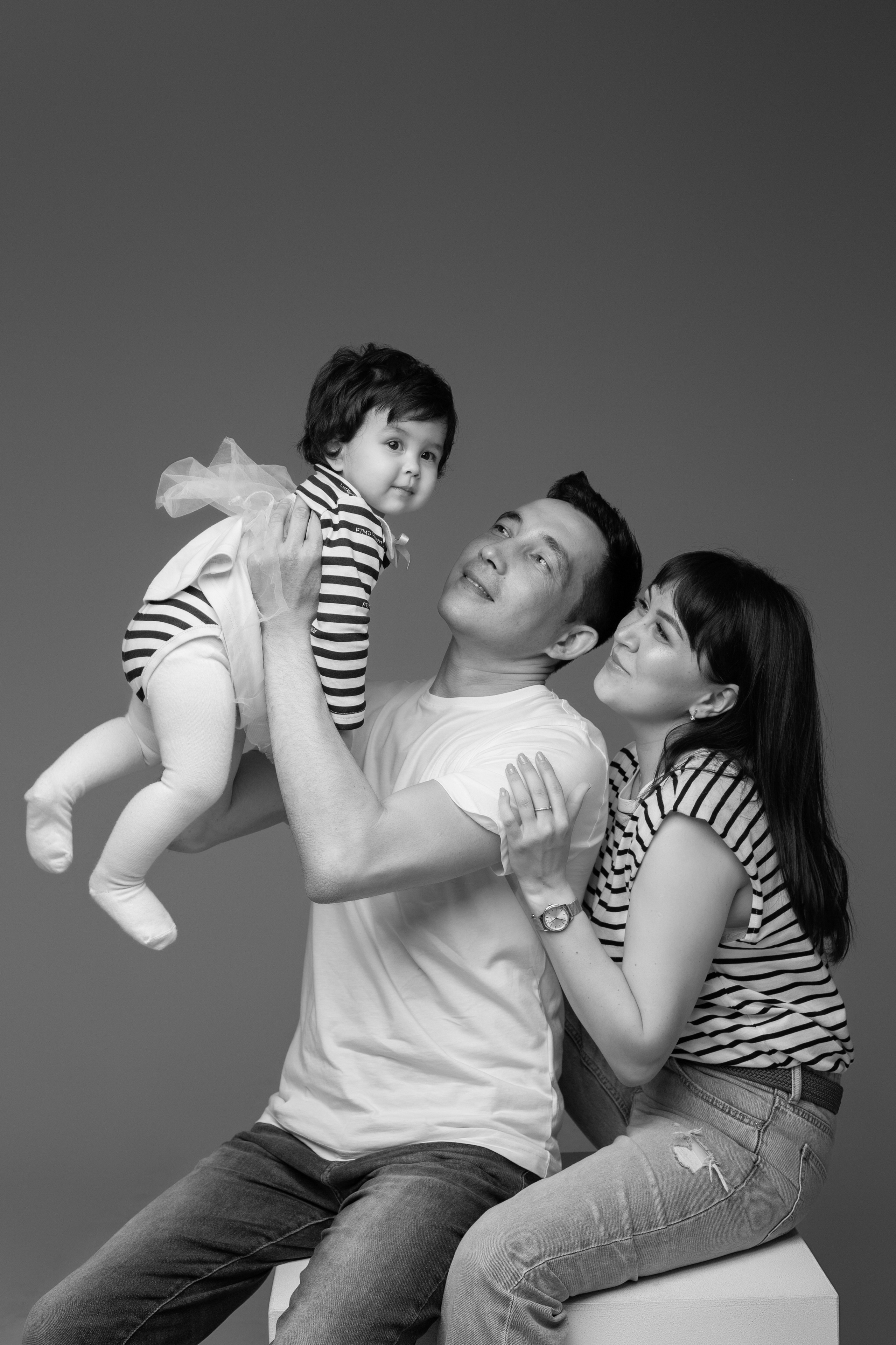 Фотосъемка в стиле Vogue (на однотонном фоне). Фотограф в городе Мелеуз Мусакаева Элиза