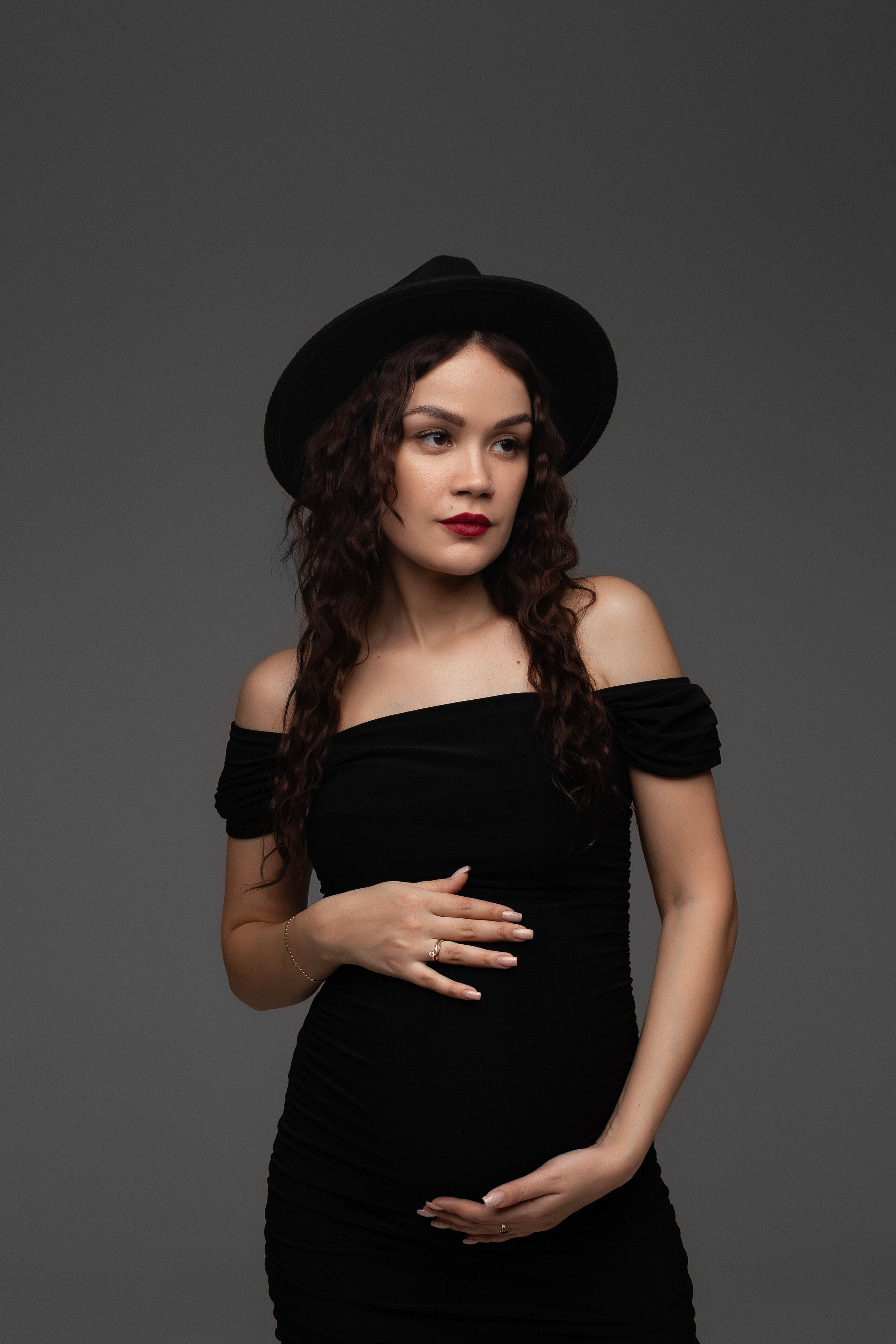 Фотосъемка в стиле Vogue (на однотонном фоне). Фотограф в городе Мелеуз Мусакаева Элиза