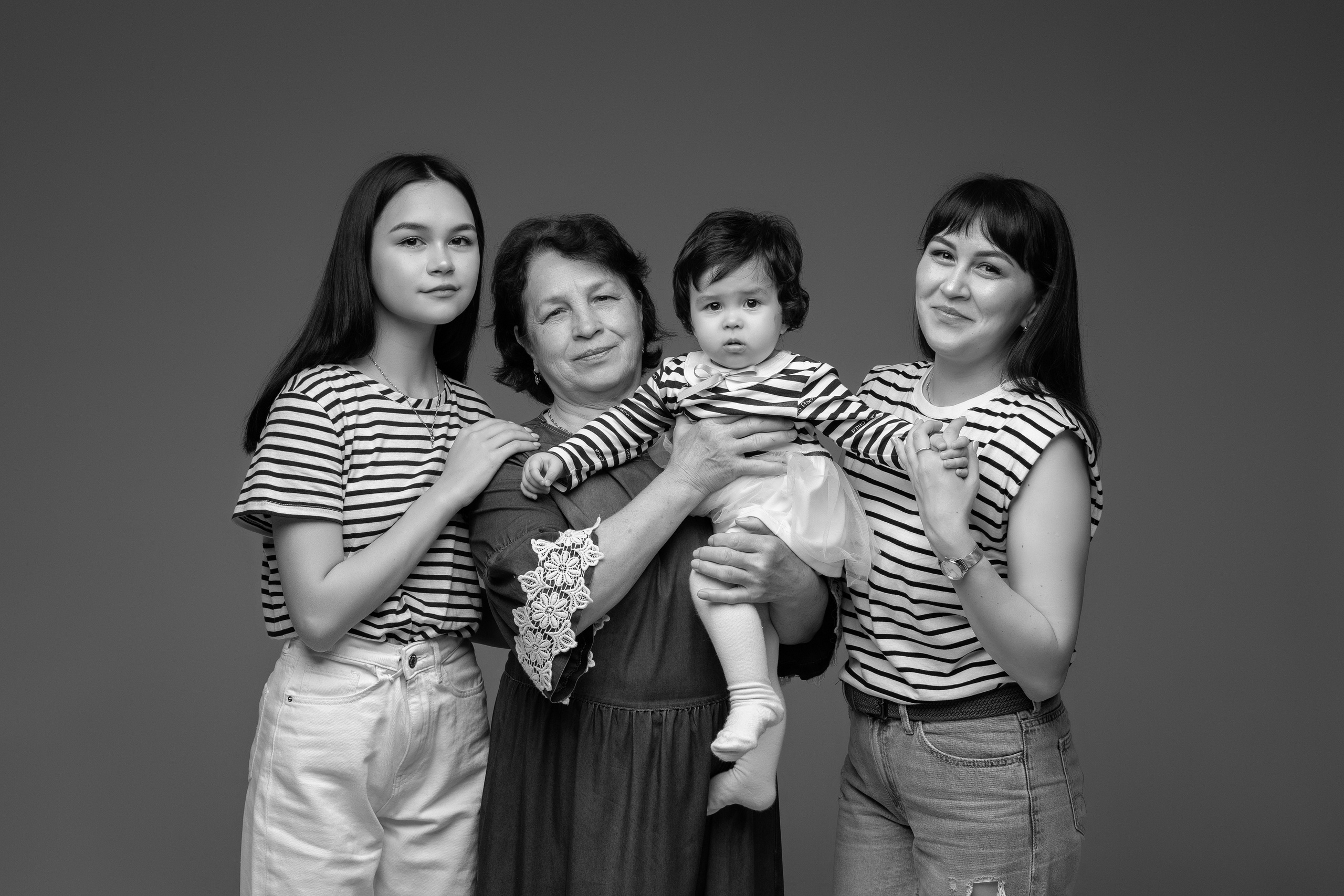 Фотосъемка в стиле Vogue (на однотонном фоне). Фотограф в городе Мелеуз Мусакаева Элиза