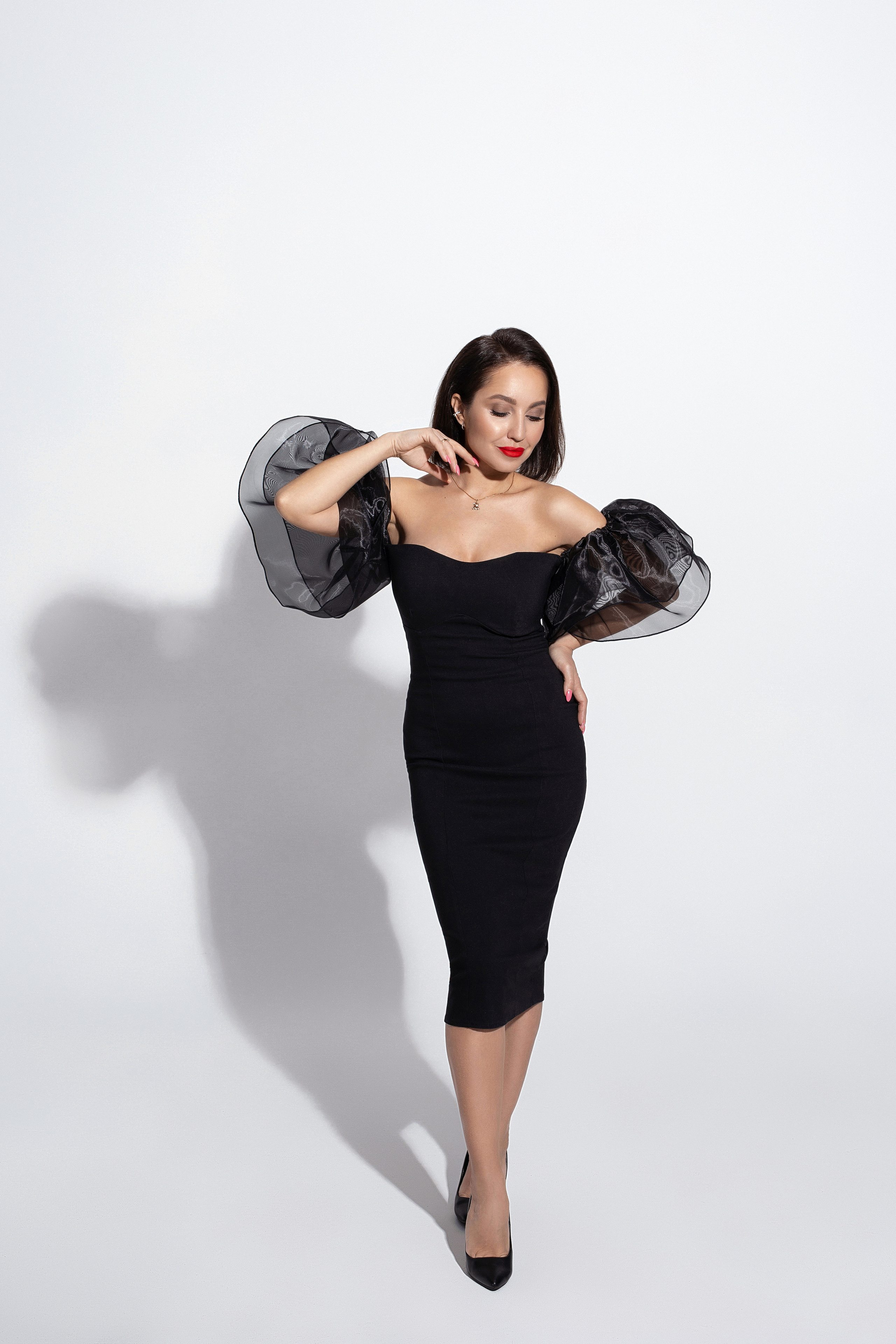 Фотосъемка в стиле Vogue (на однотонном фоне). Фотограф в городе Мелеуз Мусакаева Элиза