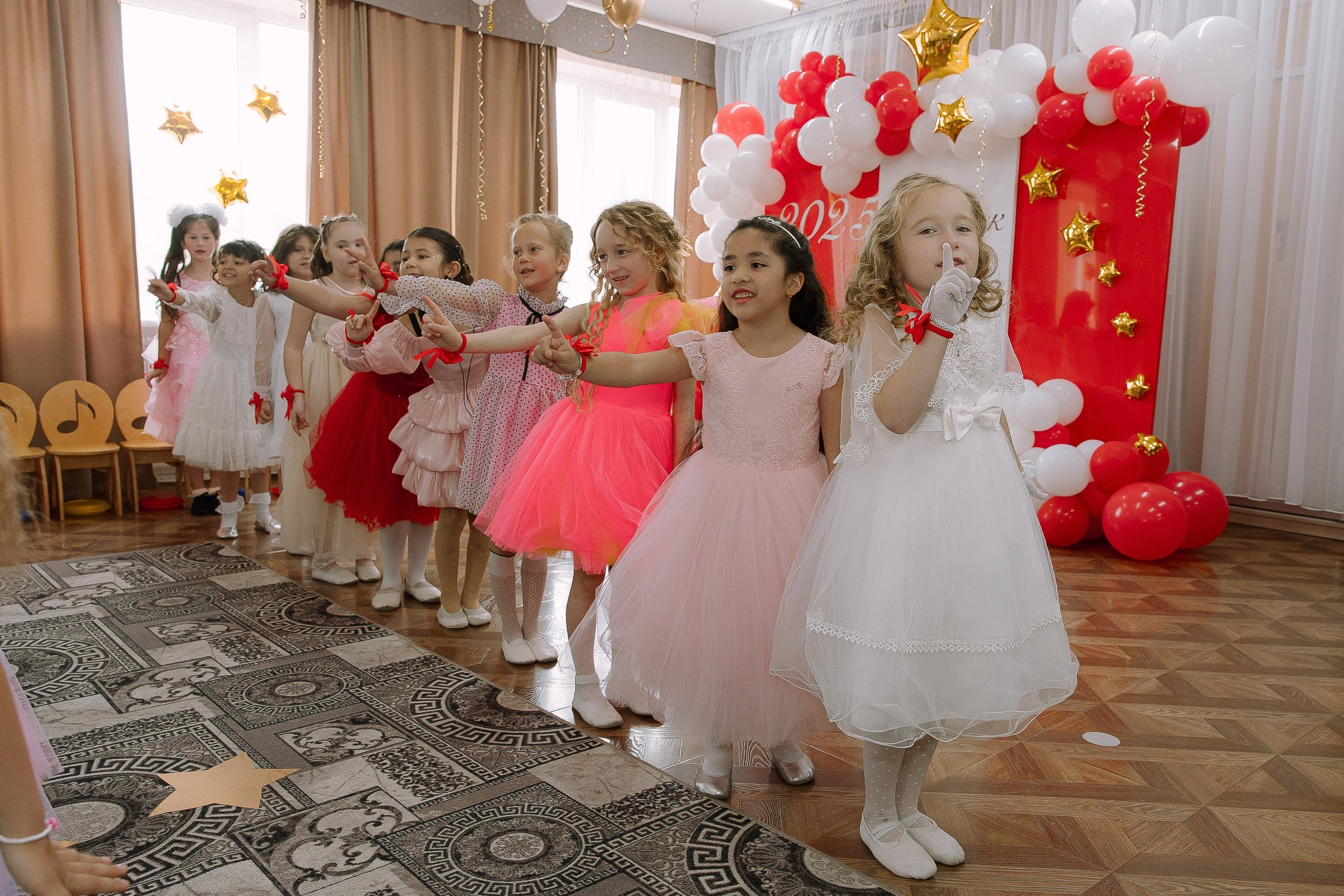 Выпускной в ДС 26. Выпускные альбомы Натальи Бутко: Новороссийск, Анапа, Геленджик