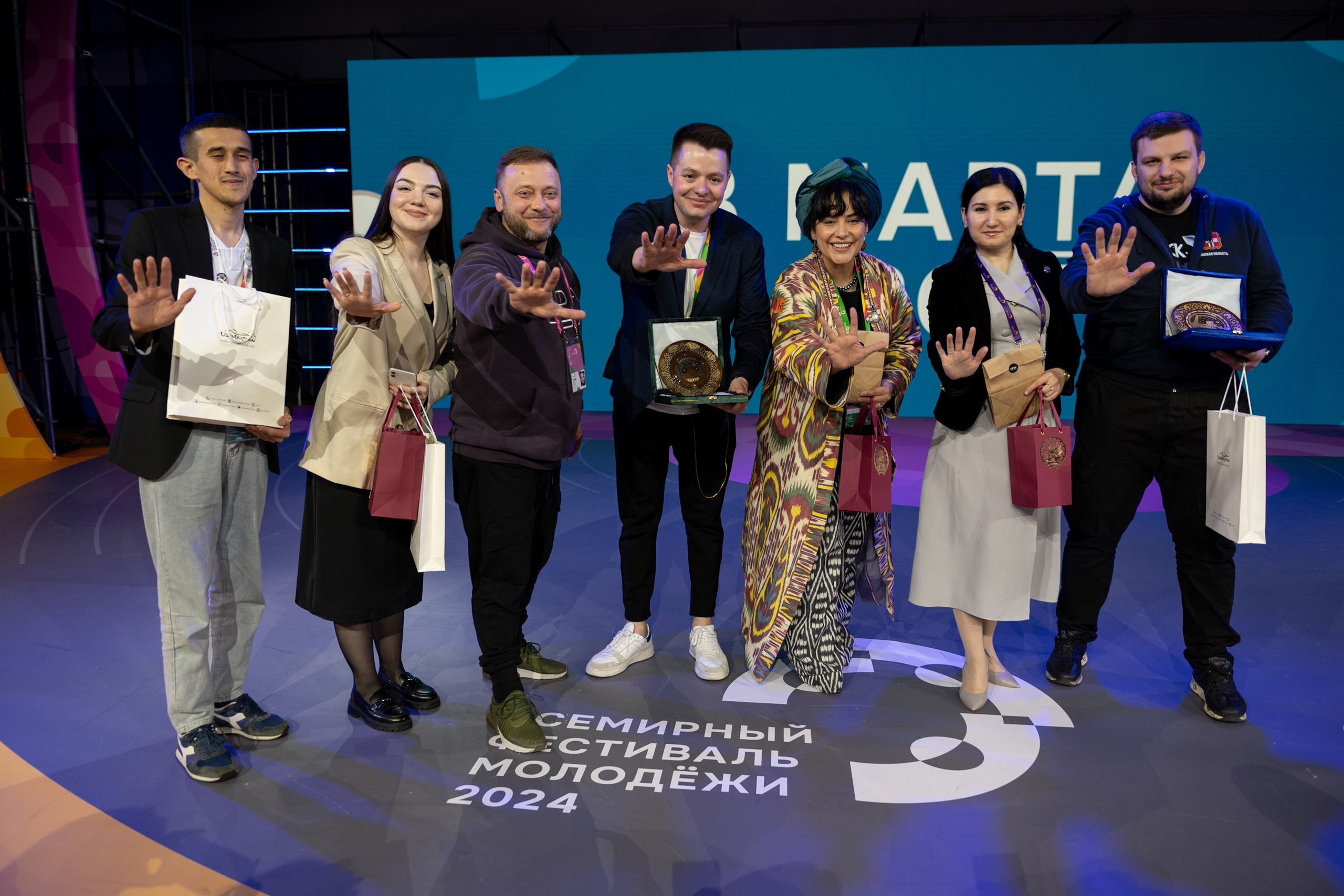 Всемирный фестиваль молодежи 2024. Свадебный и семейный фотограф София Невская