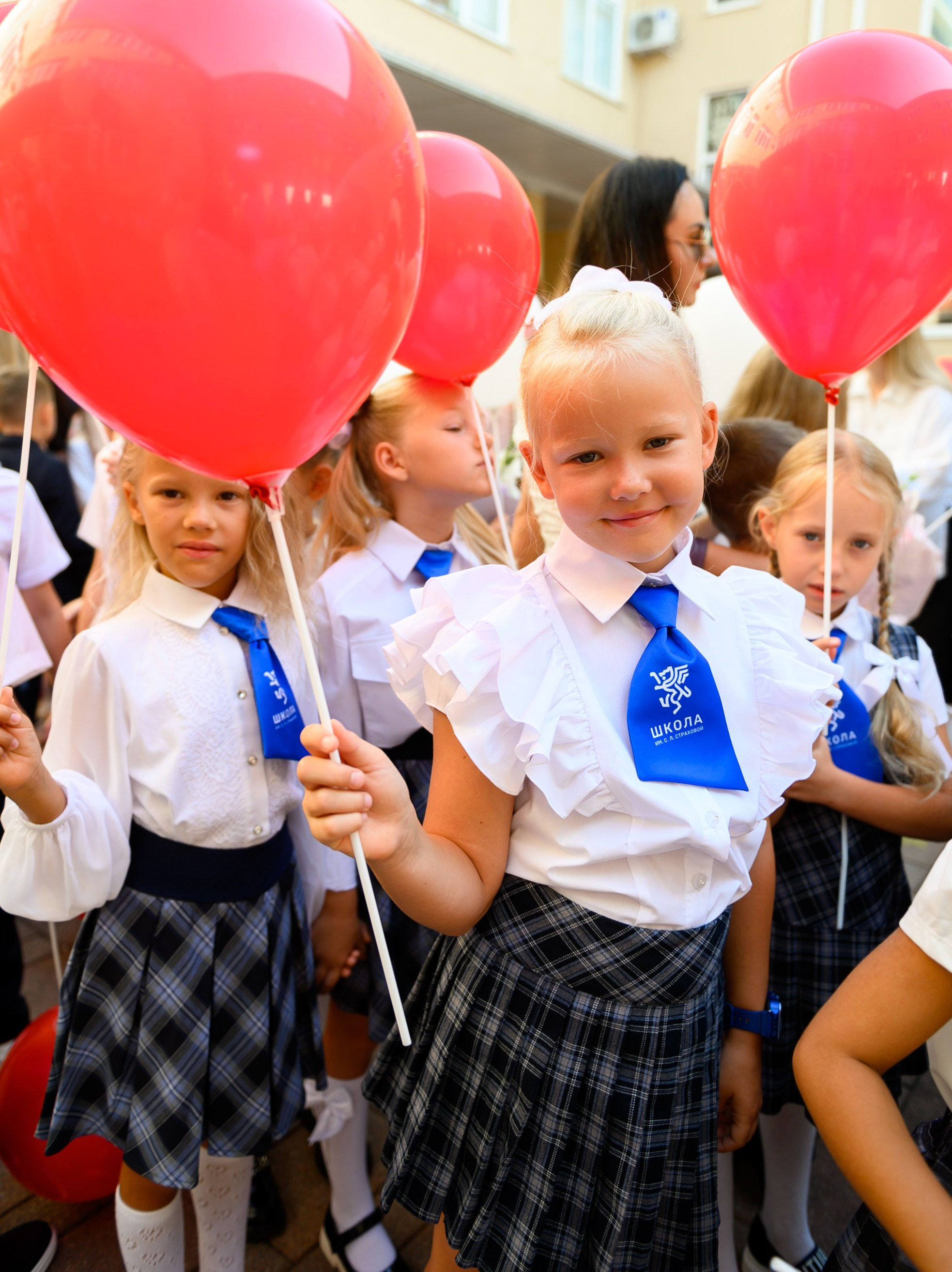 Первый раз в первый класс школа Страховой. Свадебный и семейный фотограф София Невская