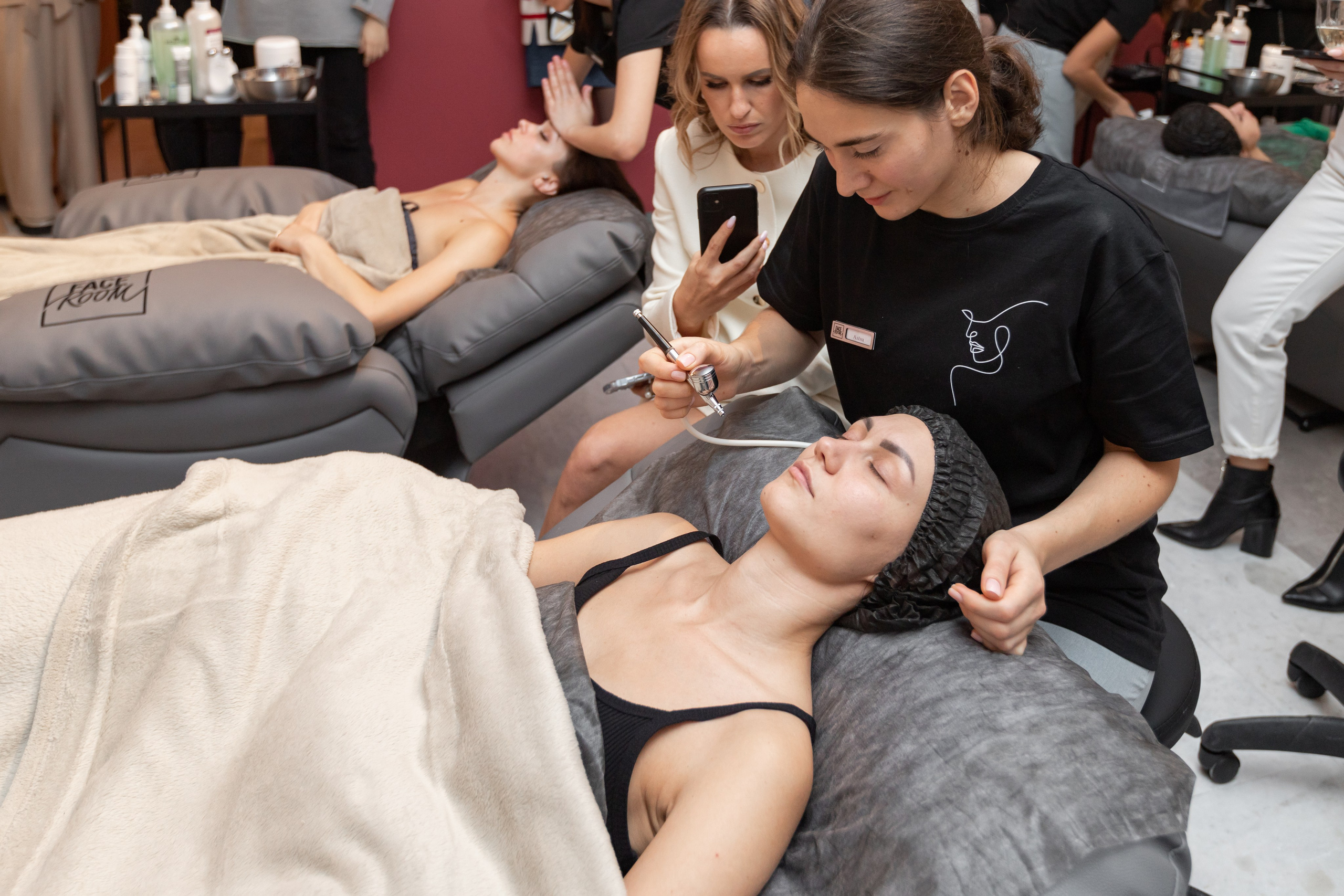 Открытие FaceRoom. Фотограф Денис Лесковский (Тюмень)