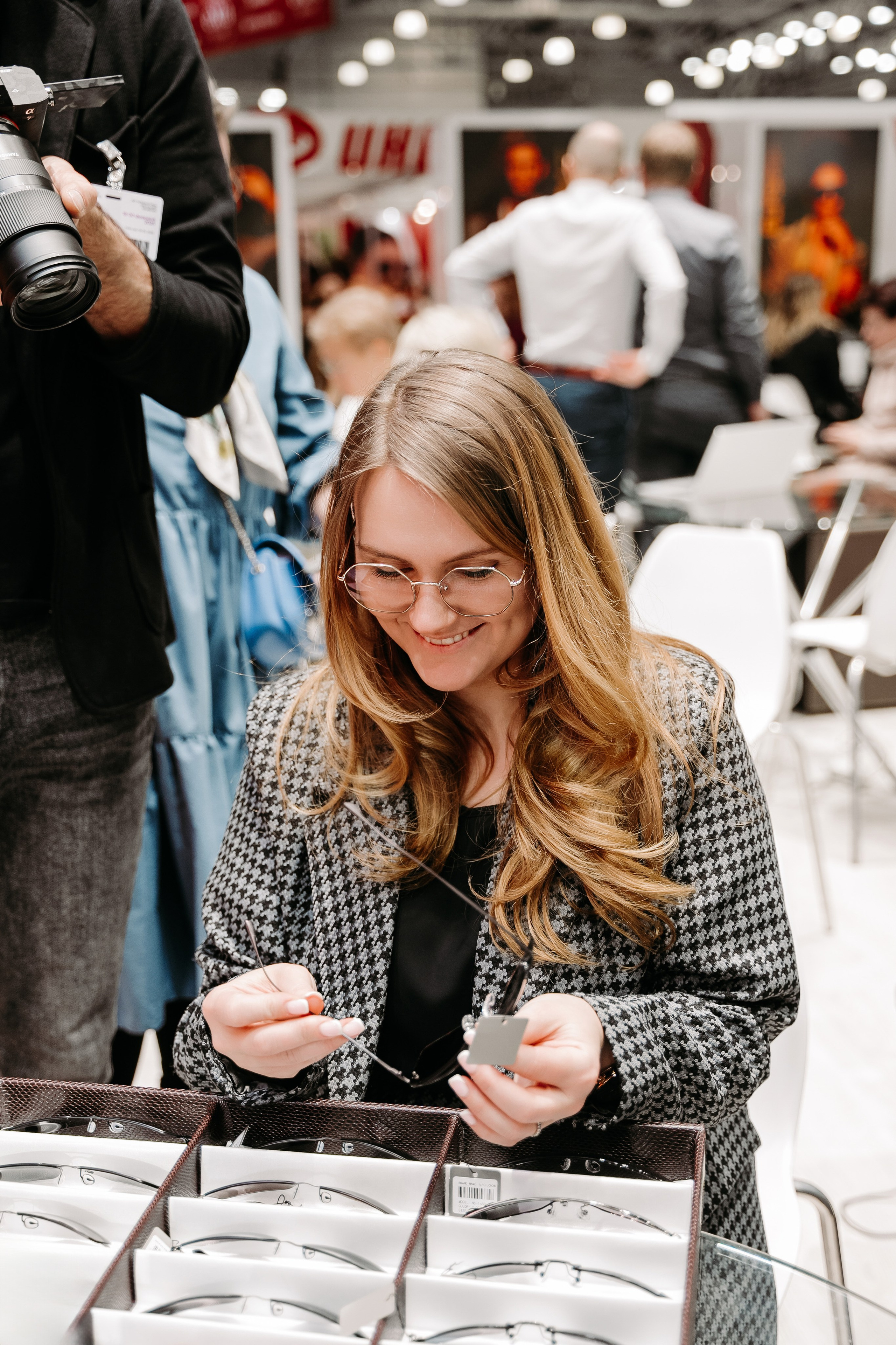 Оптическая_выставка. Репортажный и свадебный фотограф в Москве Рая Небогатова