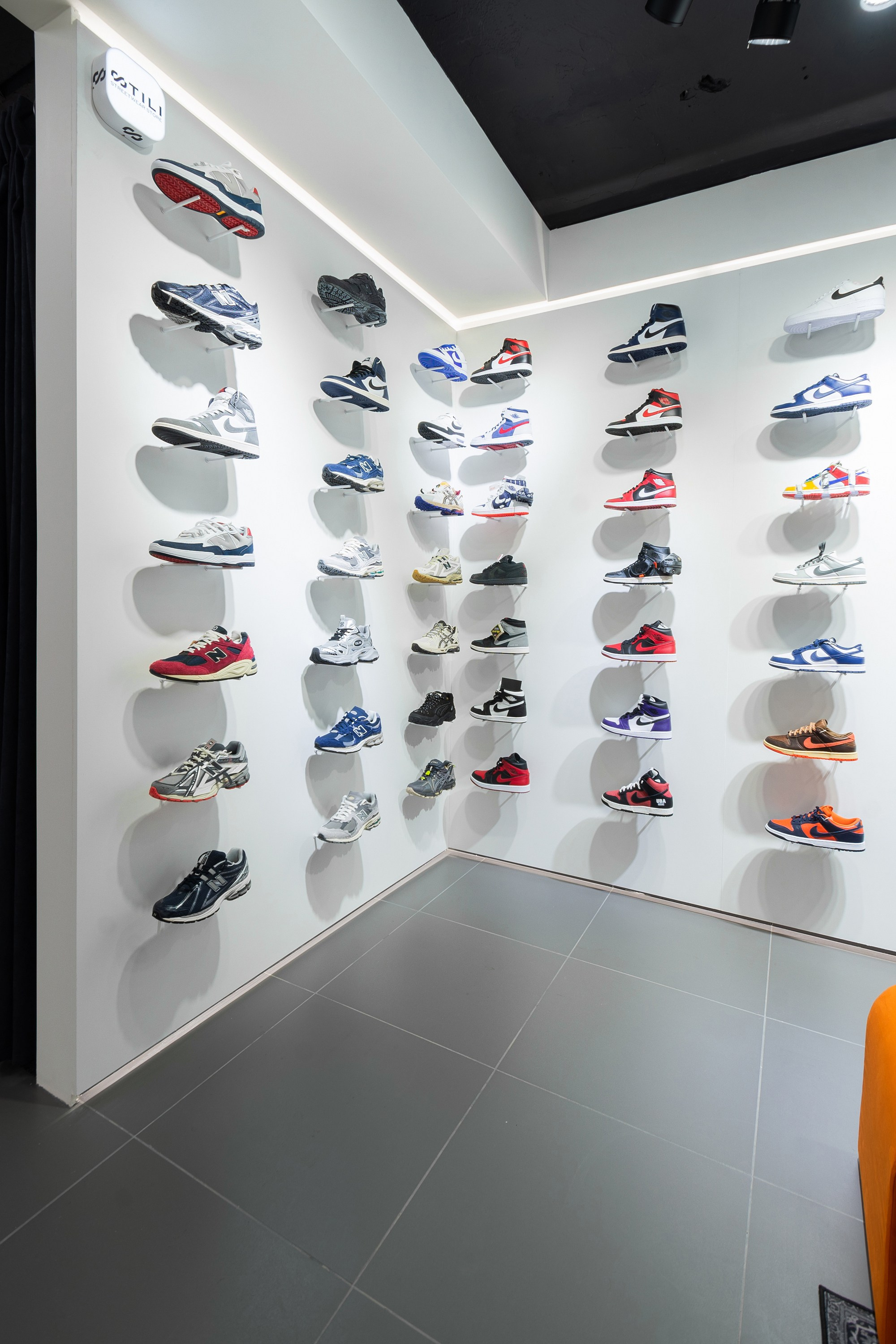 STILI магазин спортивной одежды. Фотограф Сергей Сергеев