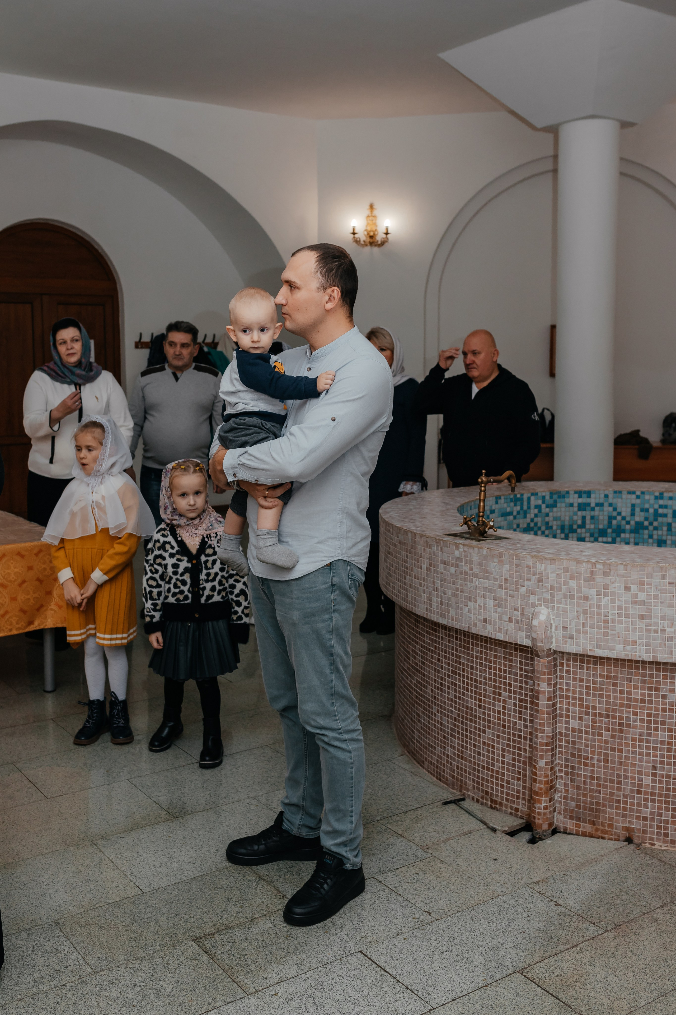 Крещение Георгий. Семейный и домашний фотограф в Москве и МО Королева Валерия