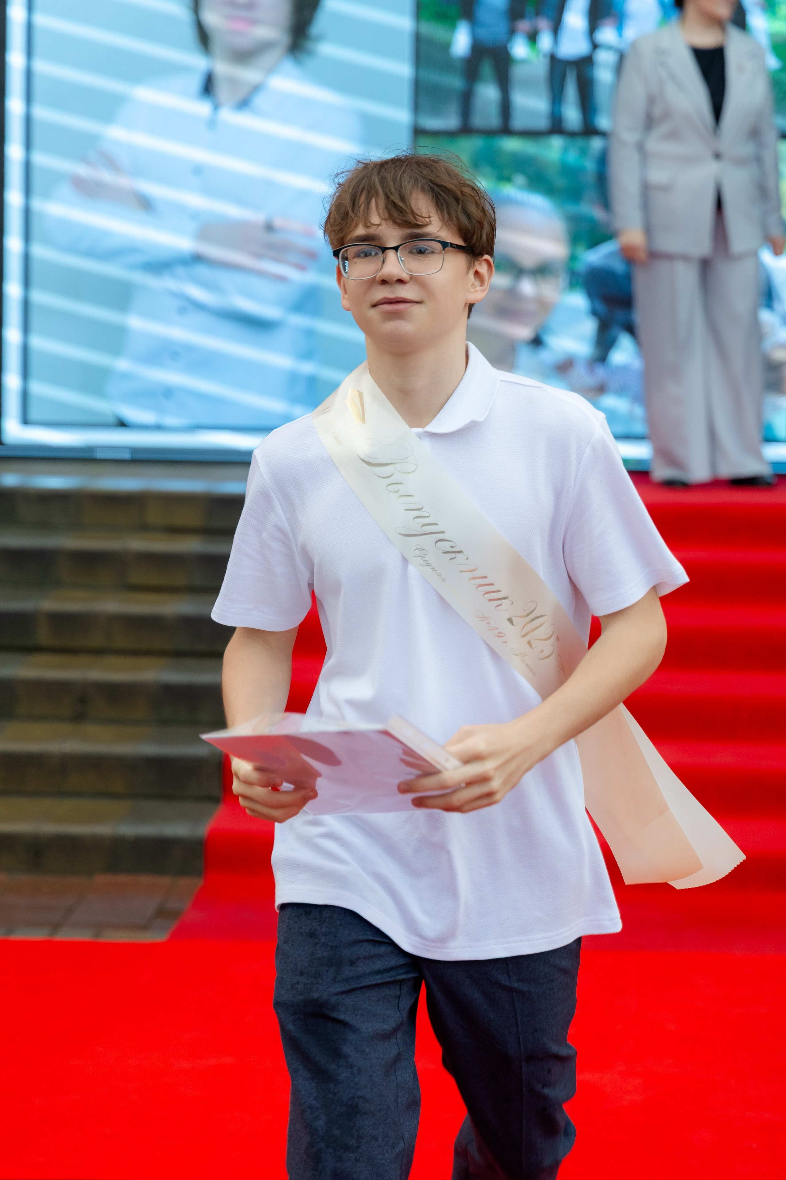 Школьный выпускной 2025 год в Минске, Беларуси. Свадебный фотограф в Минске/Беларуси Сергей Спиридонов