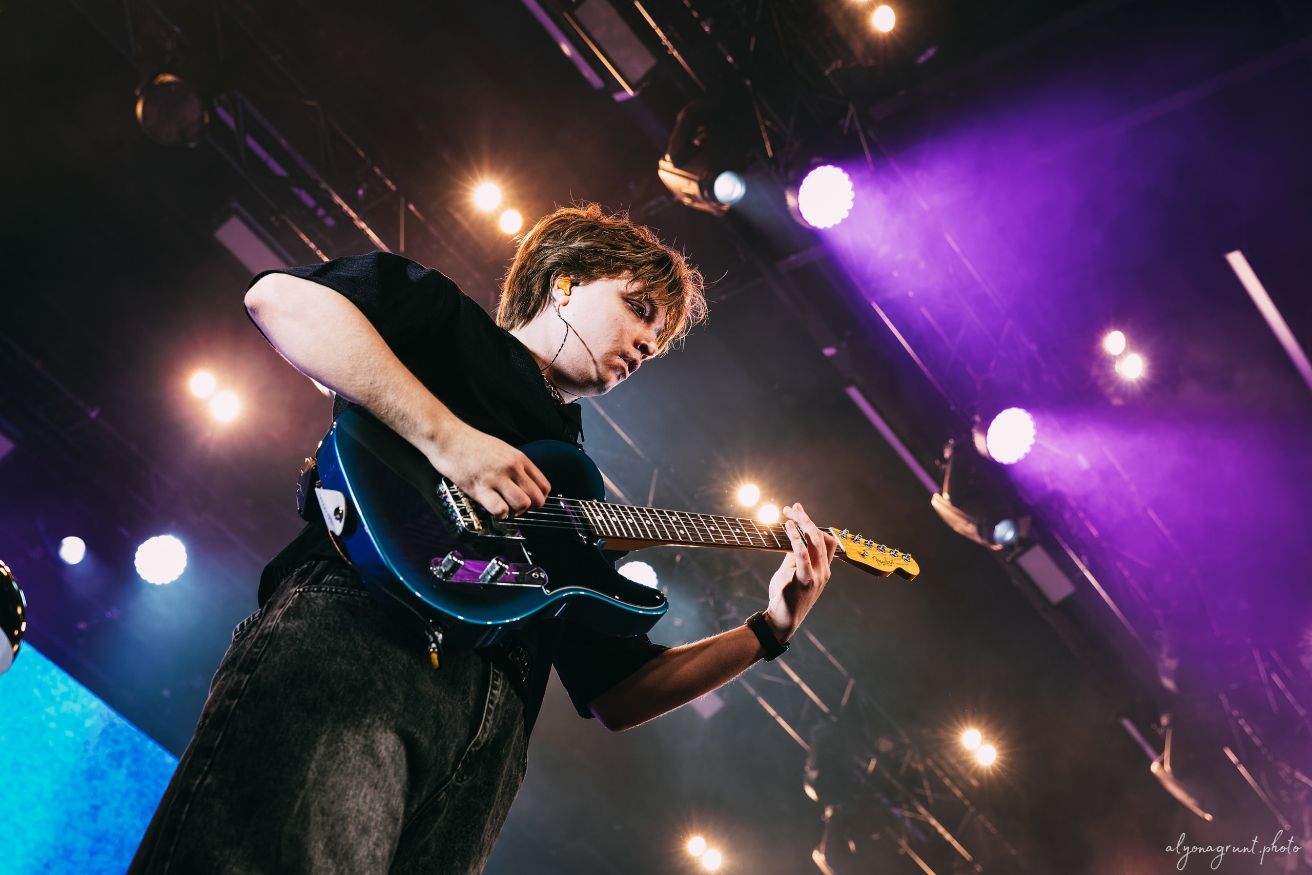 Ваня Дмитриенко, фоторепортаж СПб, A2, 23.10.2025. Алена Адрианова: фотограф в Санкт-Петербурге