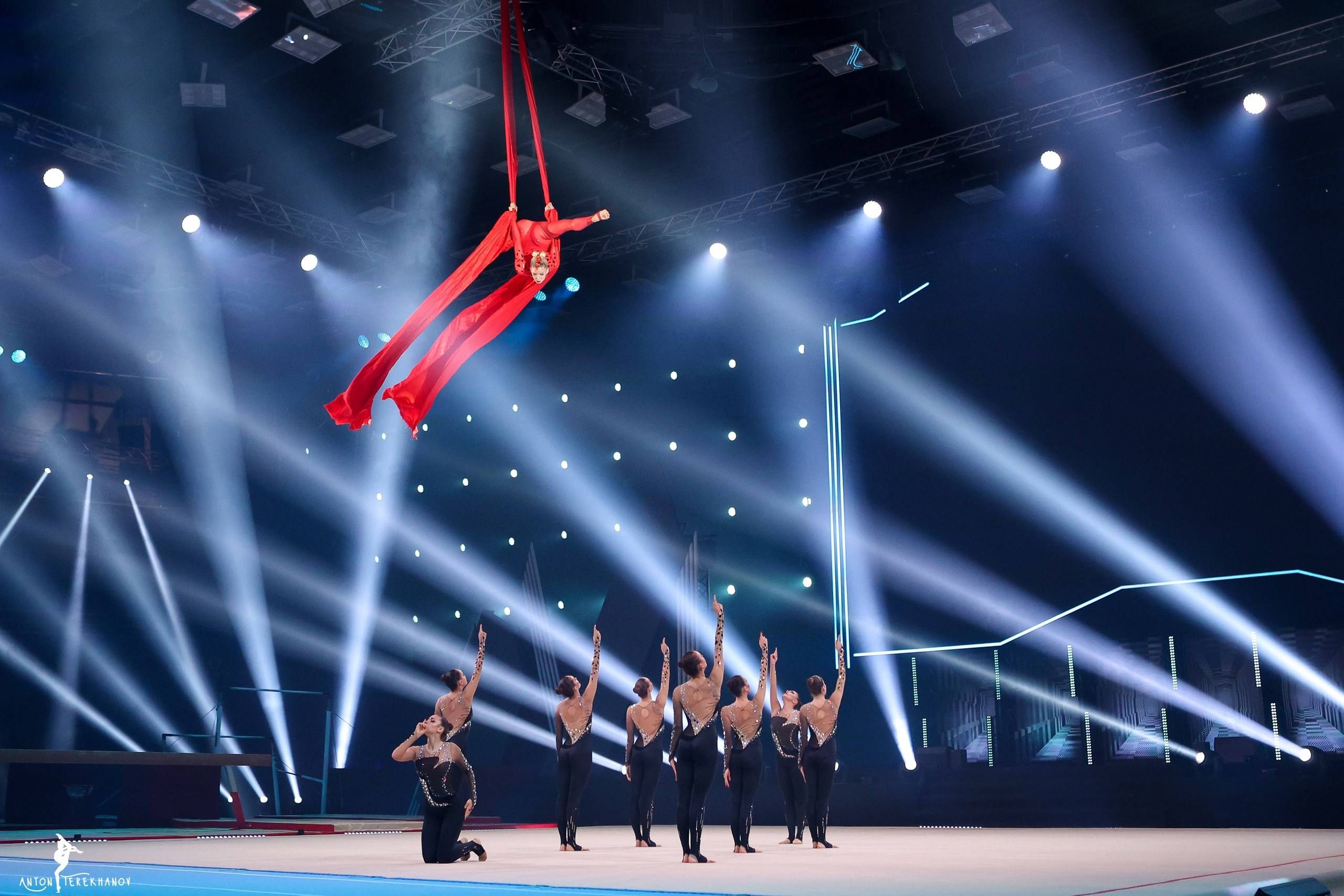 «Восхождение» шоу Светланы Хоркиной 28-29.05.2022. Спортивный и репортажный фотограф Антон Тереханов