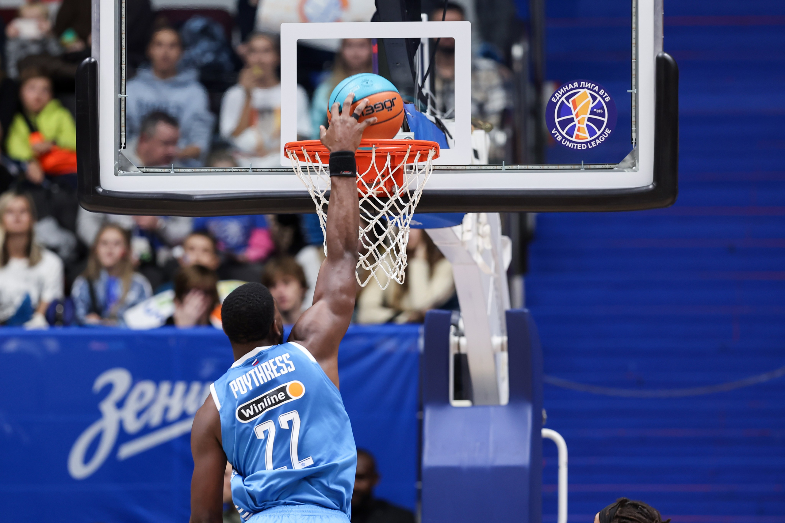 БК Зенит — БК Самара 30.10.2024. Спортивный и репортажный фотограф Антон Тереханов