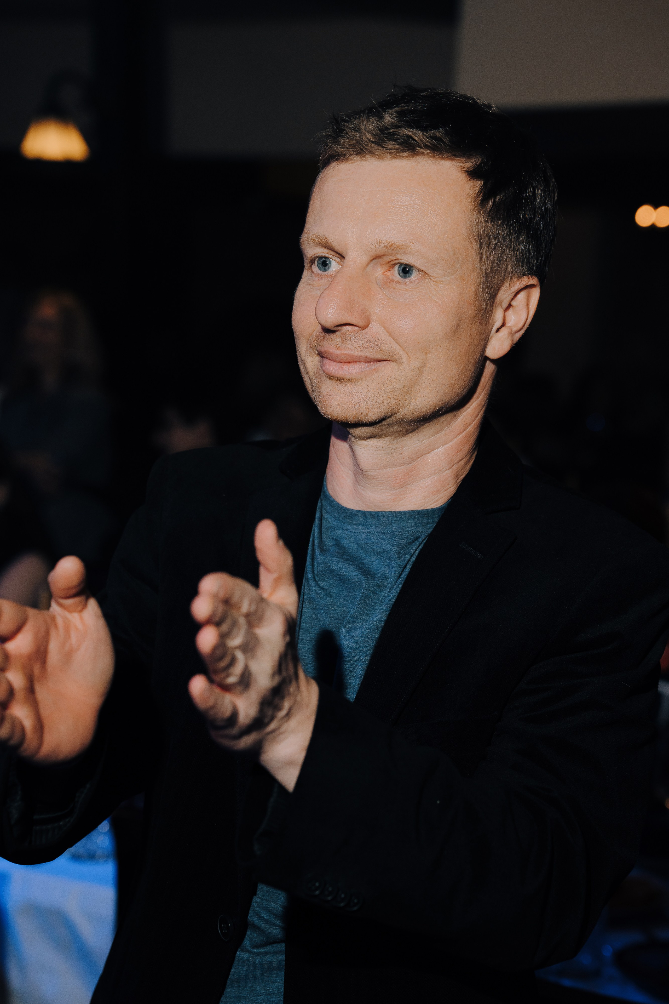 20 ЛЕТ МЕГАПОЛИС ЧЕЛЯБИНСК ХЕДЛАЙНЕР ЕЛКА. Репортажный фотограф Зуев Роман г. Челябинск