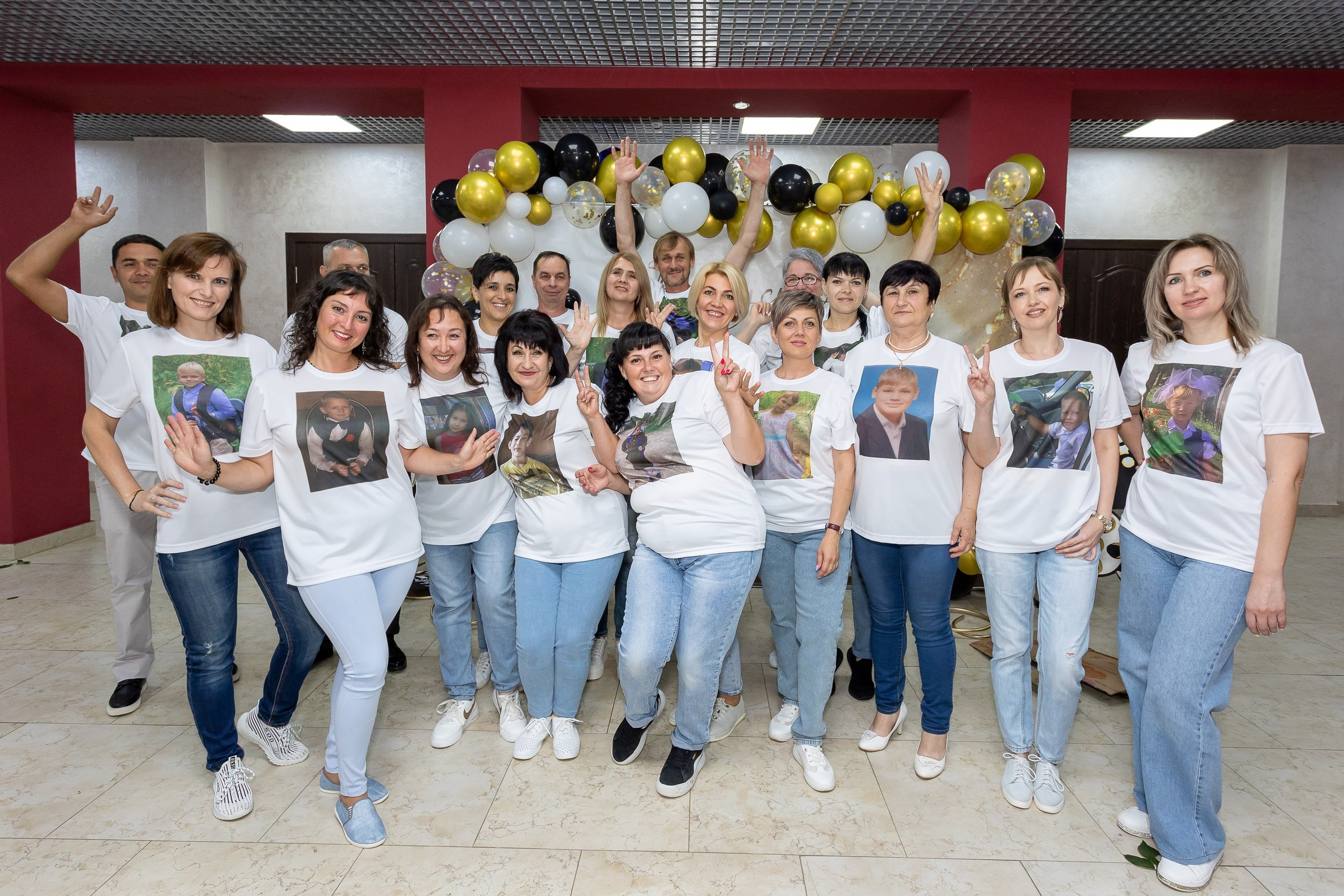 Вручение аттестата и выпускной вечер. Выпускные альбомы Майкоп, Краснодар Елена Золотарева