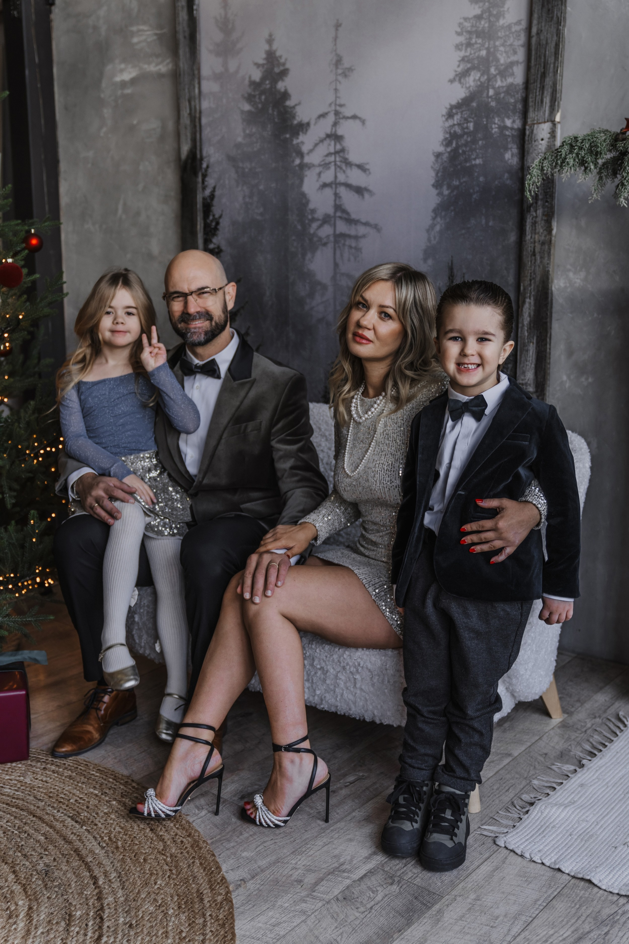 Лиза, Скарлетт, Винсент и Деннис. Минск, Рождество. Olga Modjaro