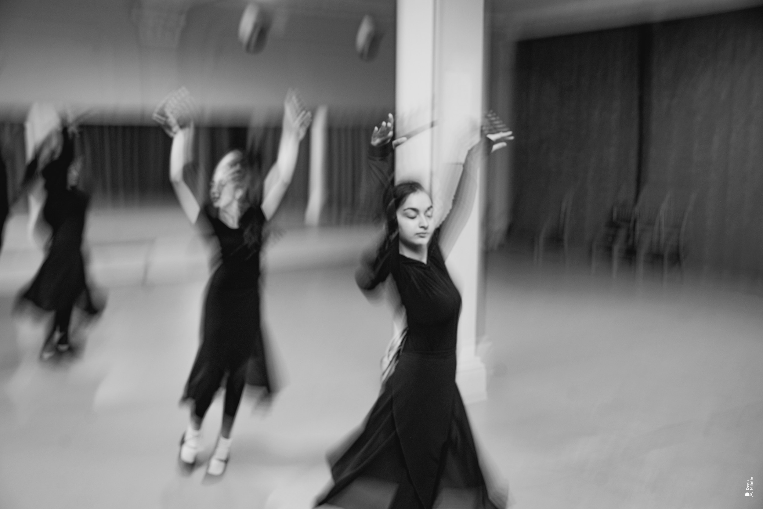 Серия Танцев теней. Портретный фотограф Денис Милютин