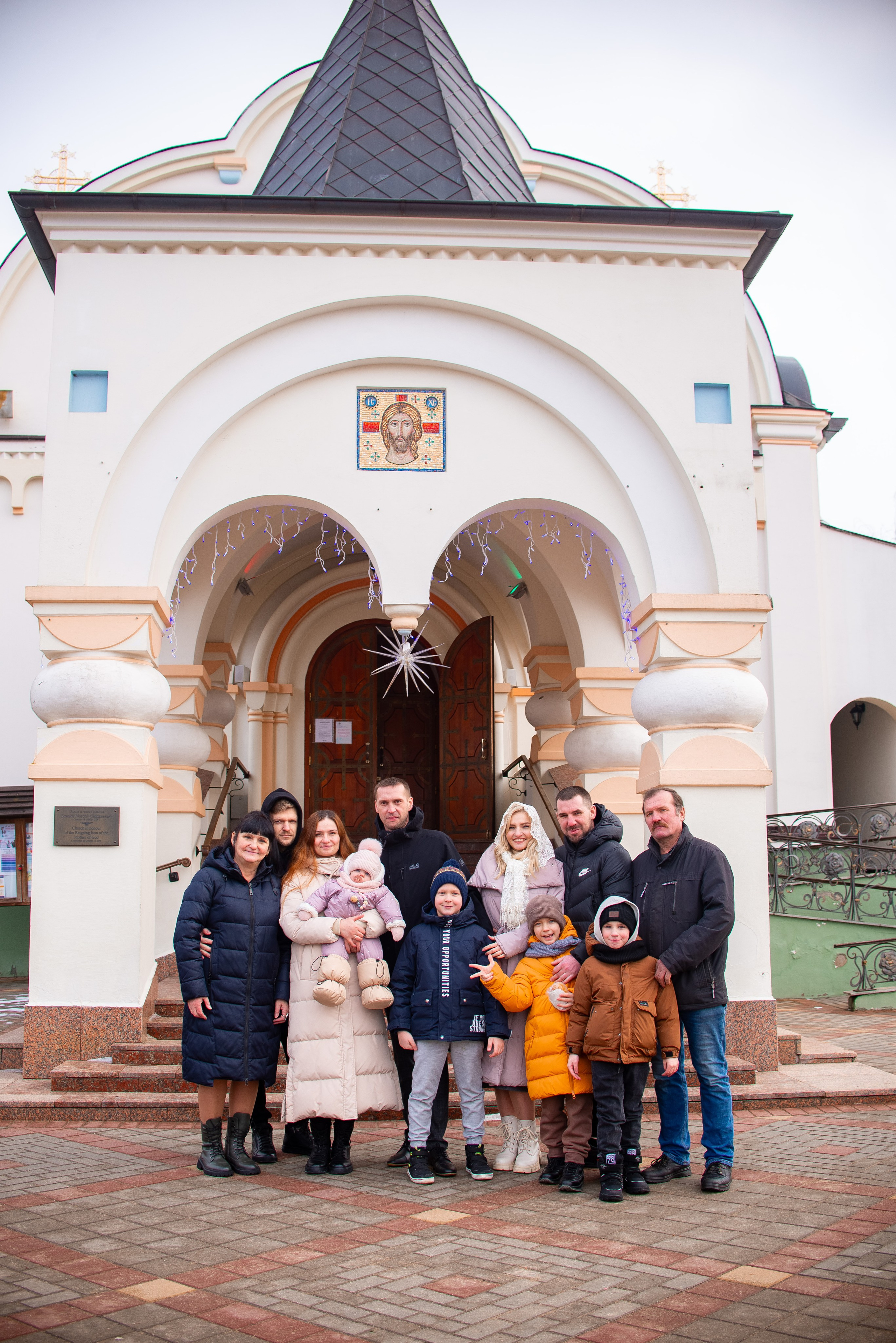 Крещение Василисы в Свято-Елисаветинском монастыре. Семейный фотограф на выписку из роддома и крещение Минск Настя Гришук