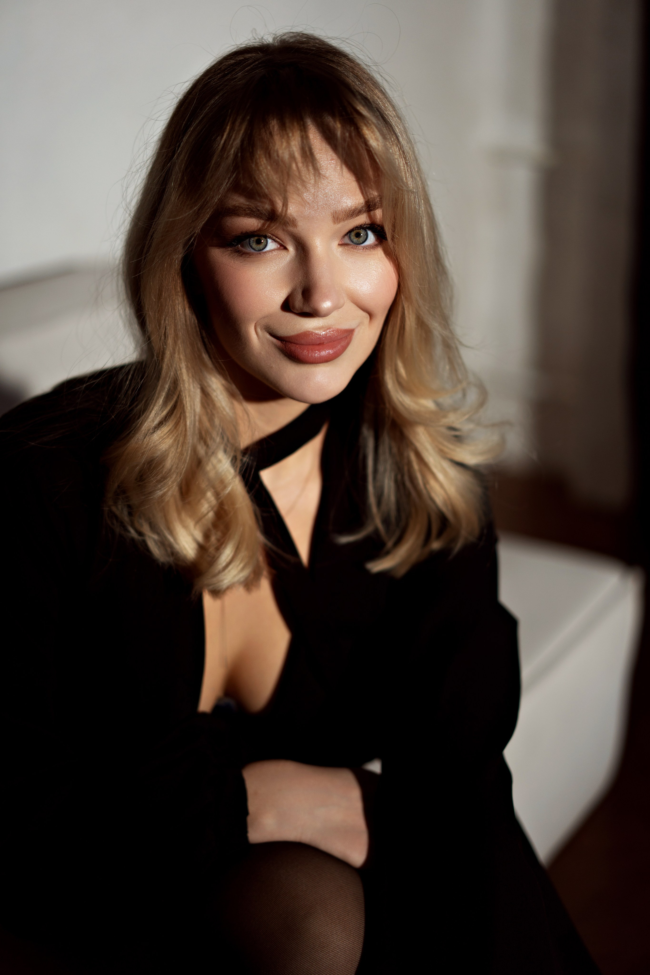 Женские студийные портреты. Главная