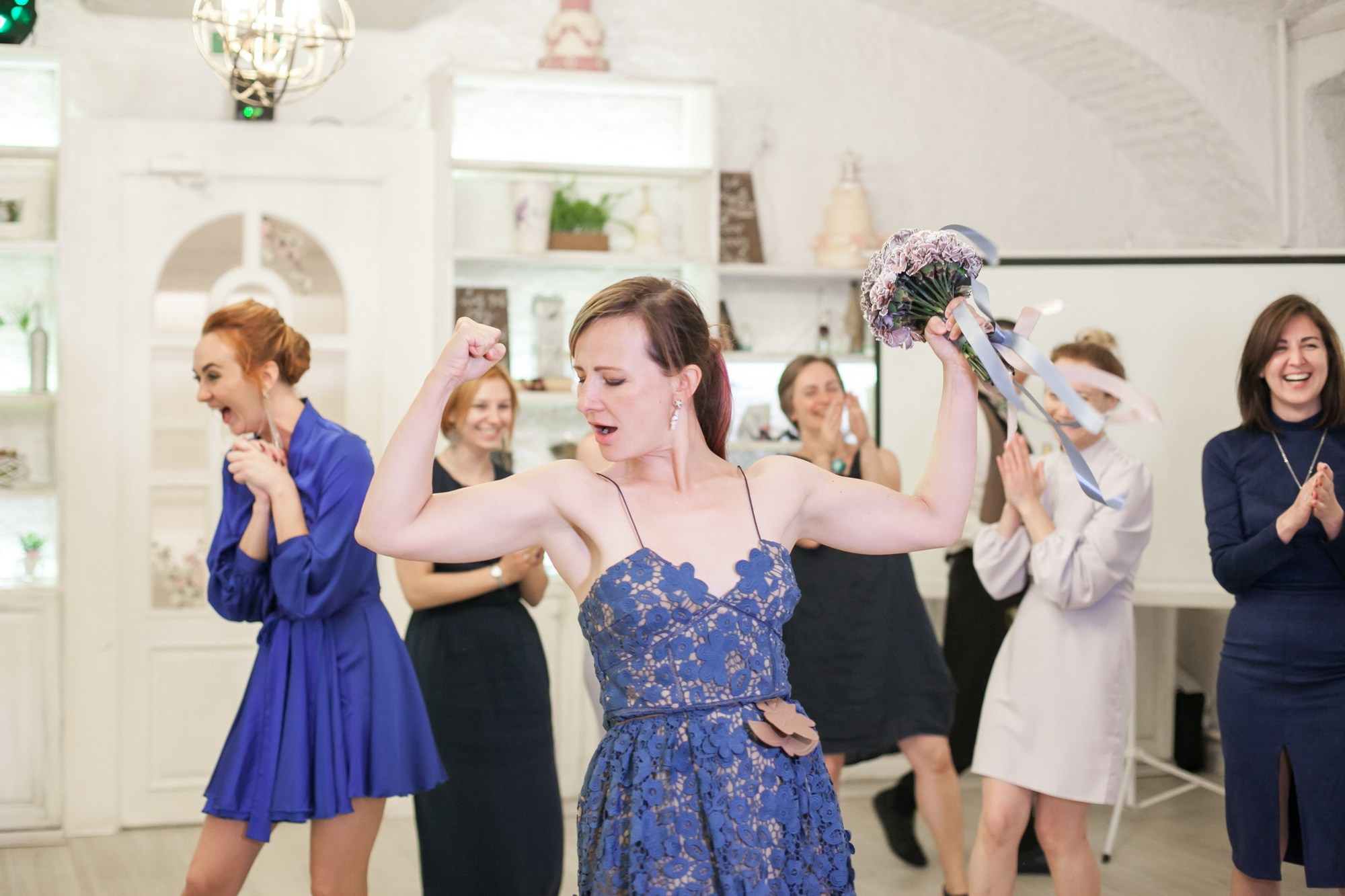 Ты мой космос, свадьба в СПБ. Фотограф крещение венчание в Петербурге! Помогает подобрать храм и посоветовал душевного батюшку в СПб