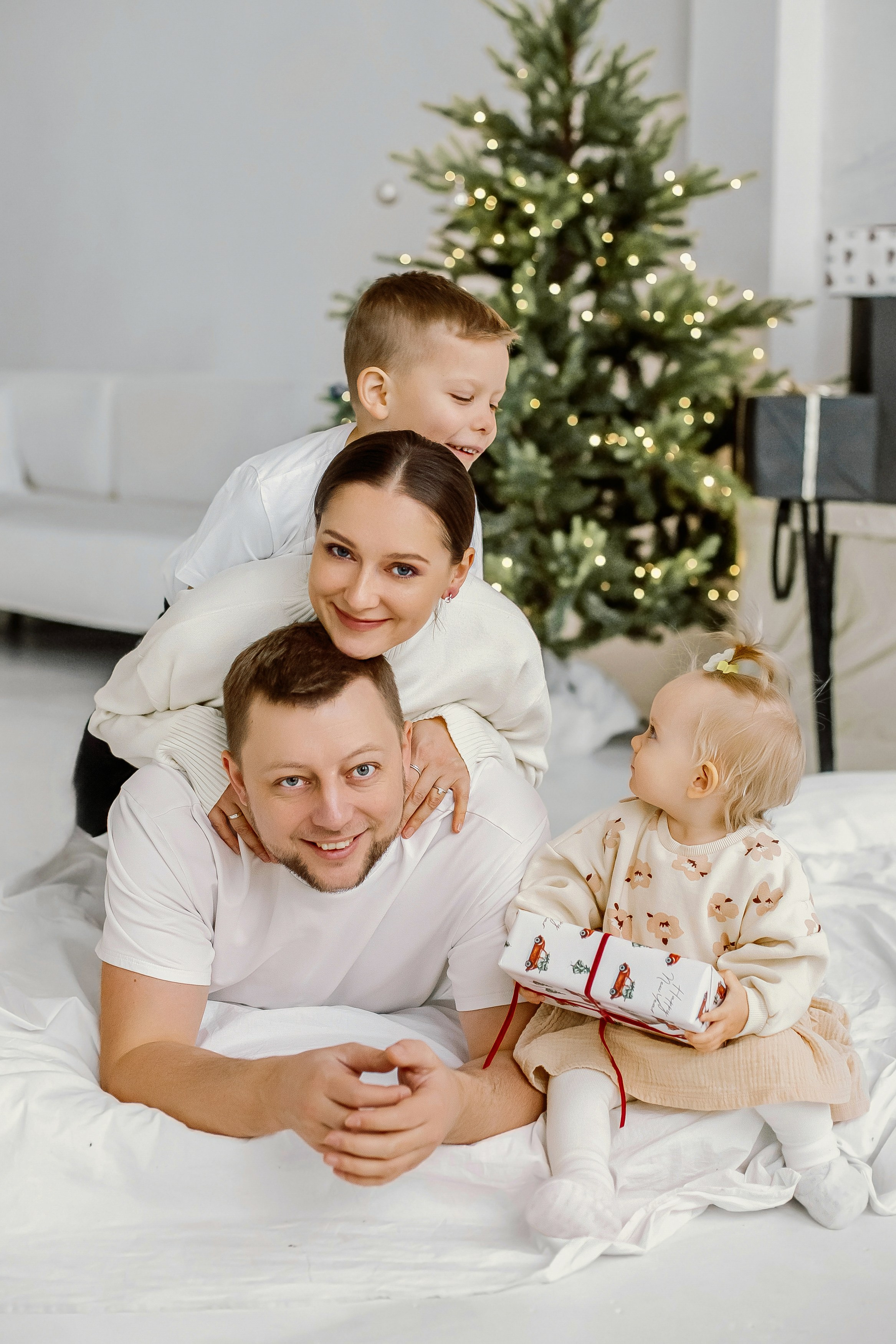 Семья, новый год. Портретный и семейный фотограф в Минске