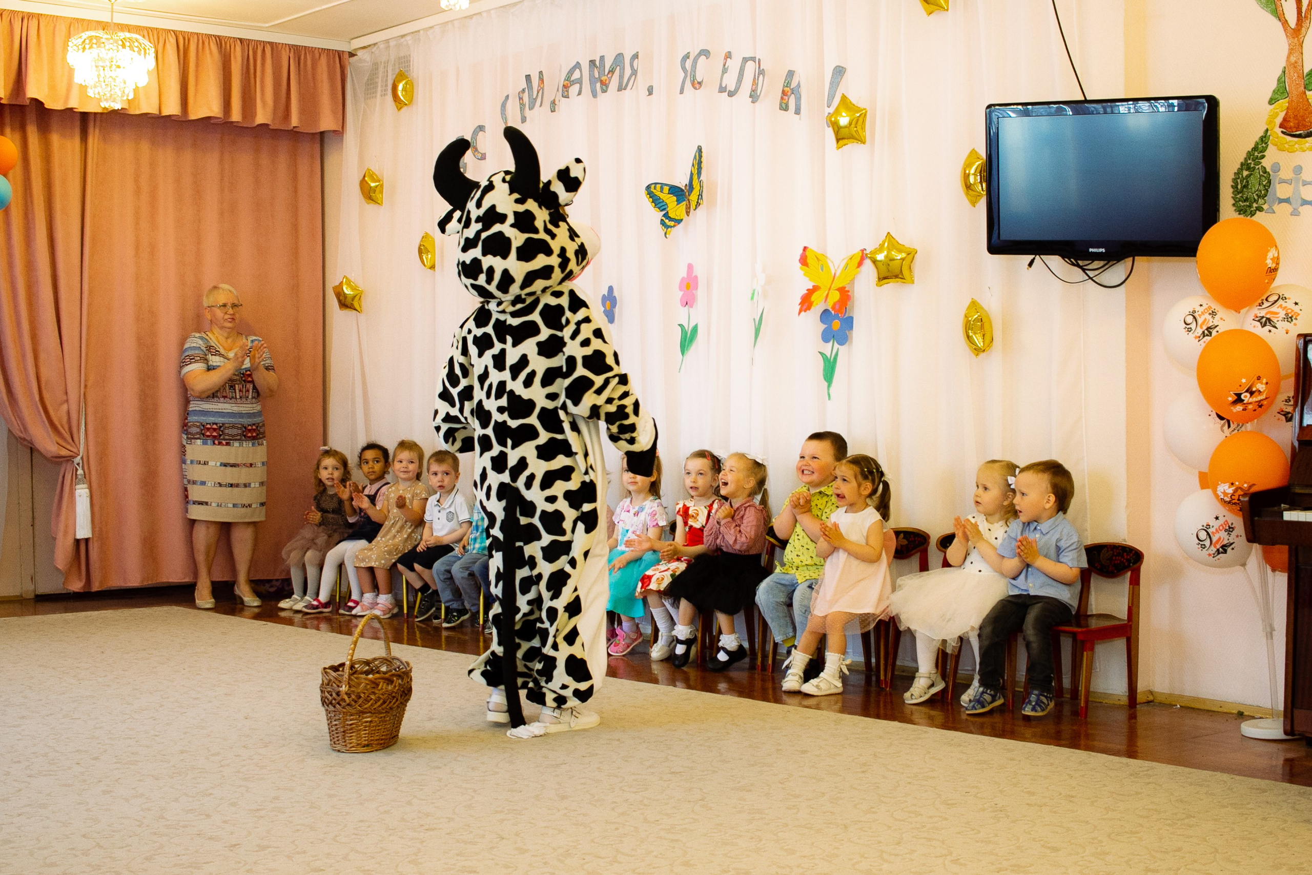 Утренник в яслях. Фотограф Великий Новгород Татьяна Чиглинцева