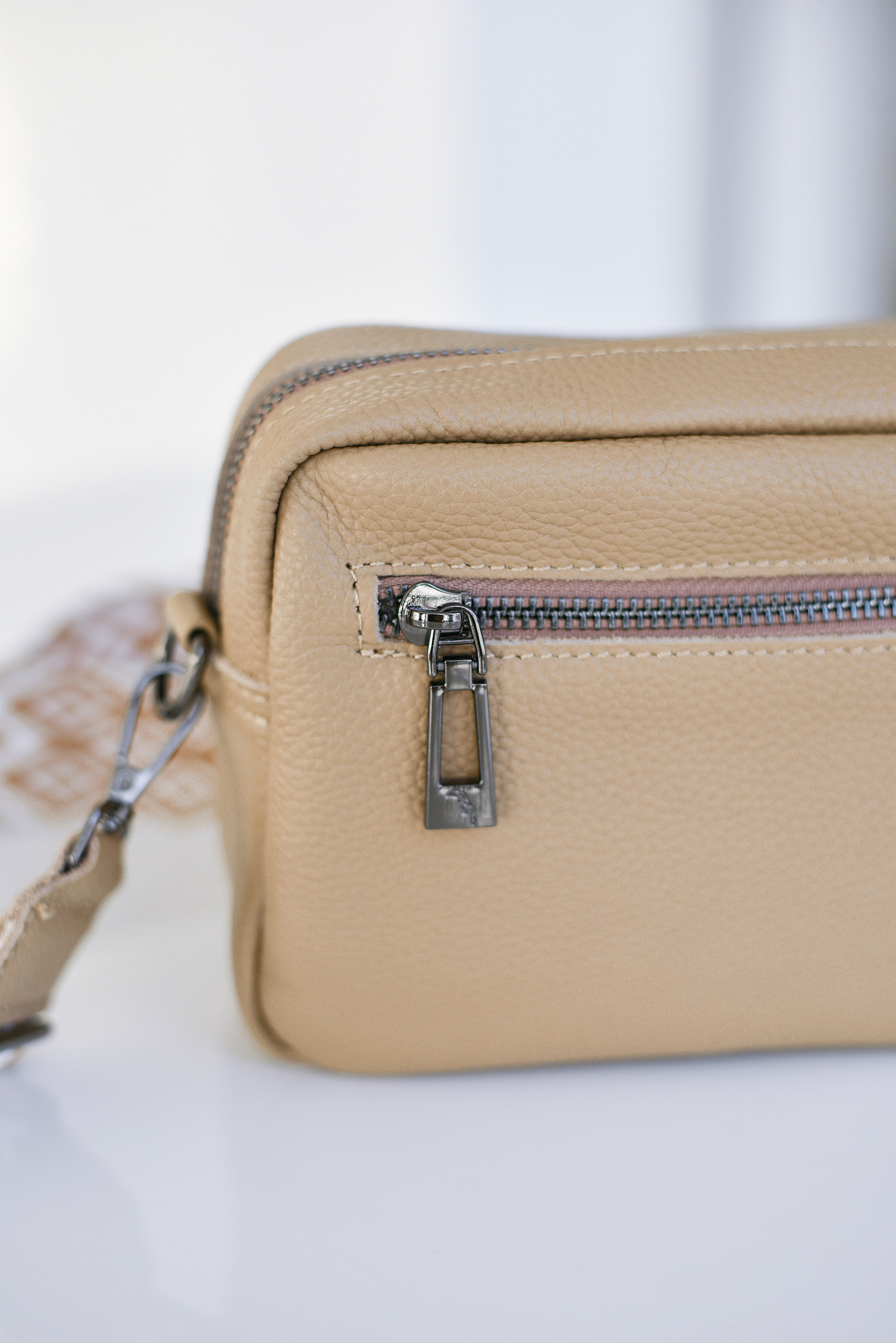 Кейс «Сумки для Melena shop». Фотограф Таина Комбарова