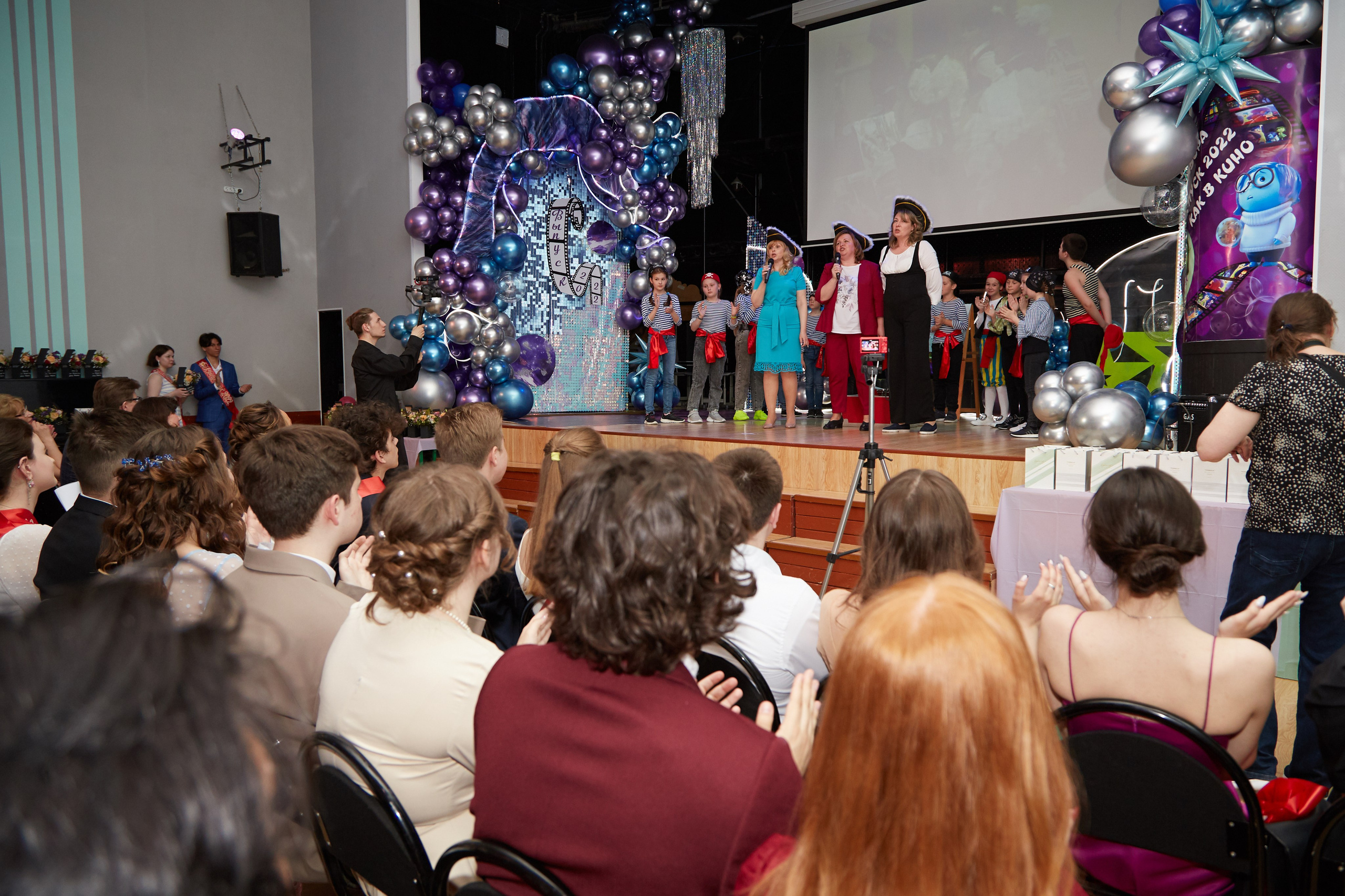 Последний звонок. Фотограф Савченко Люба. Москва