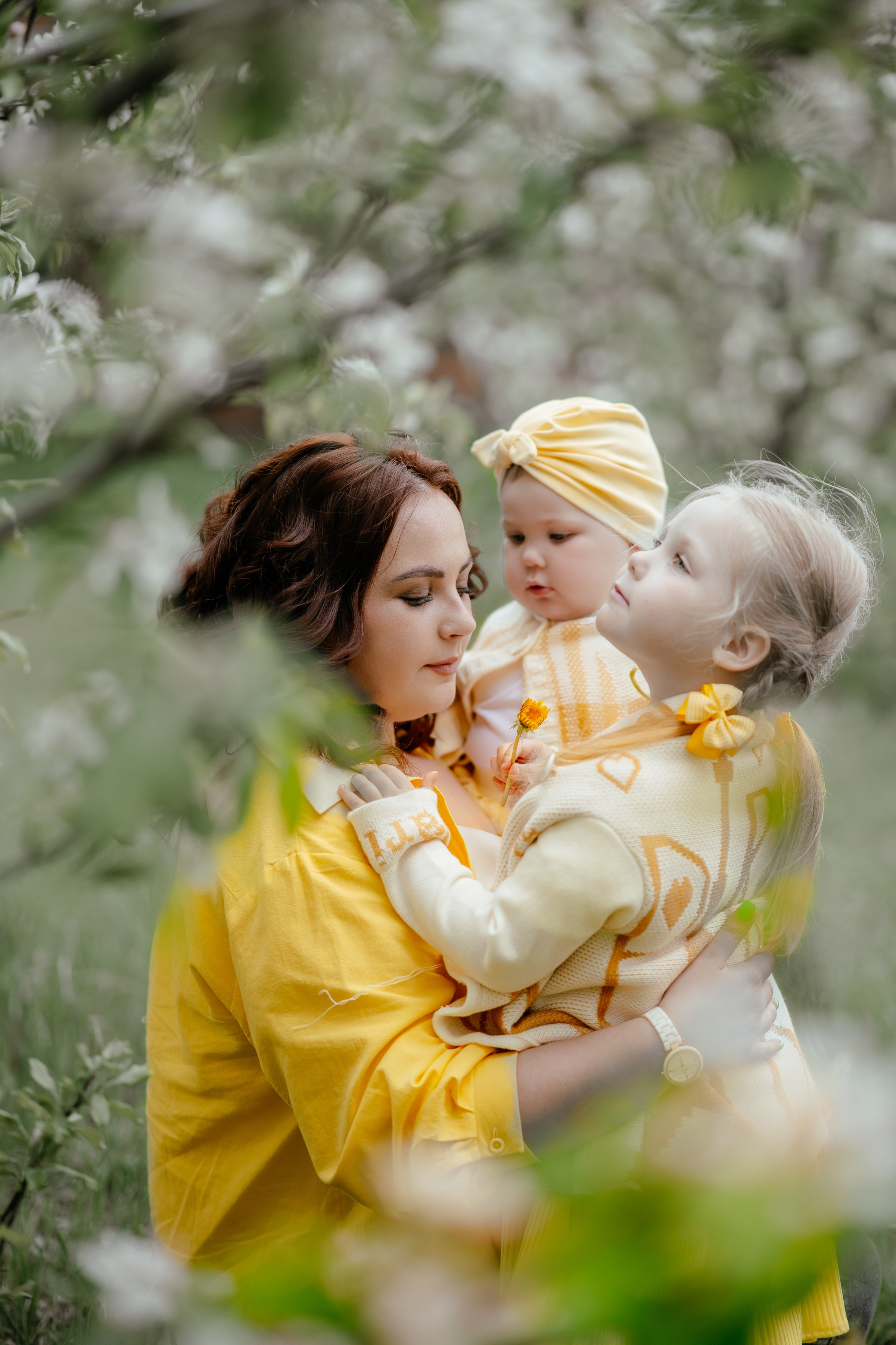 Весенняя, цветущий яблоневый сад. Ольга Плаксина фотограф в Саратове