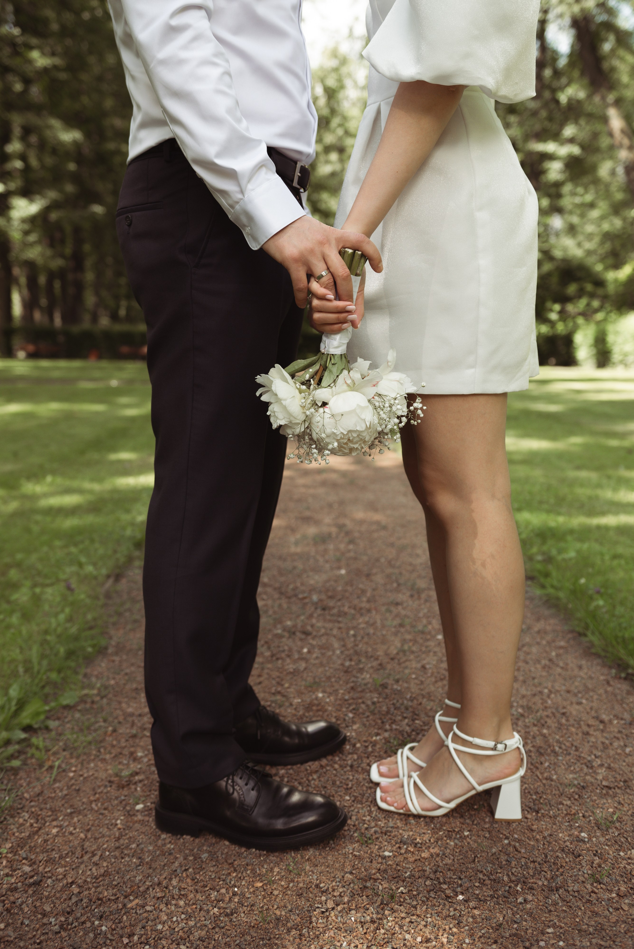 Свадьба в усадьбе Оставфьево. Фотограф Москва Настя Профотовна. Репортажные, свадебные и контент фотосессии