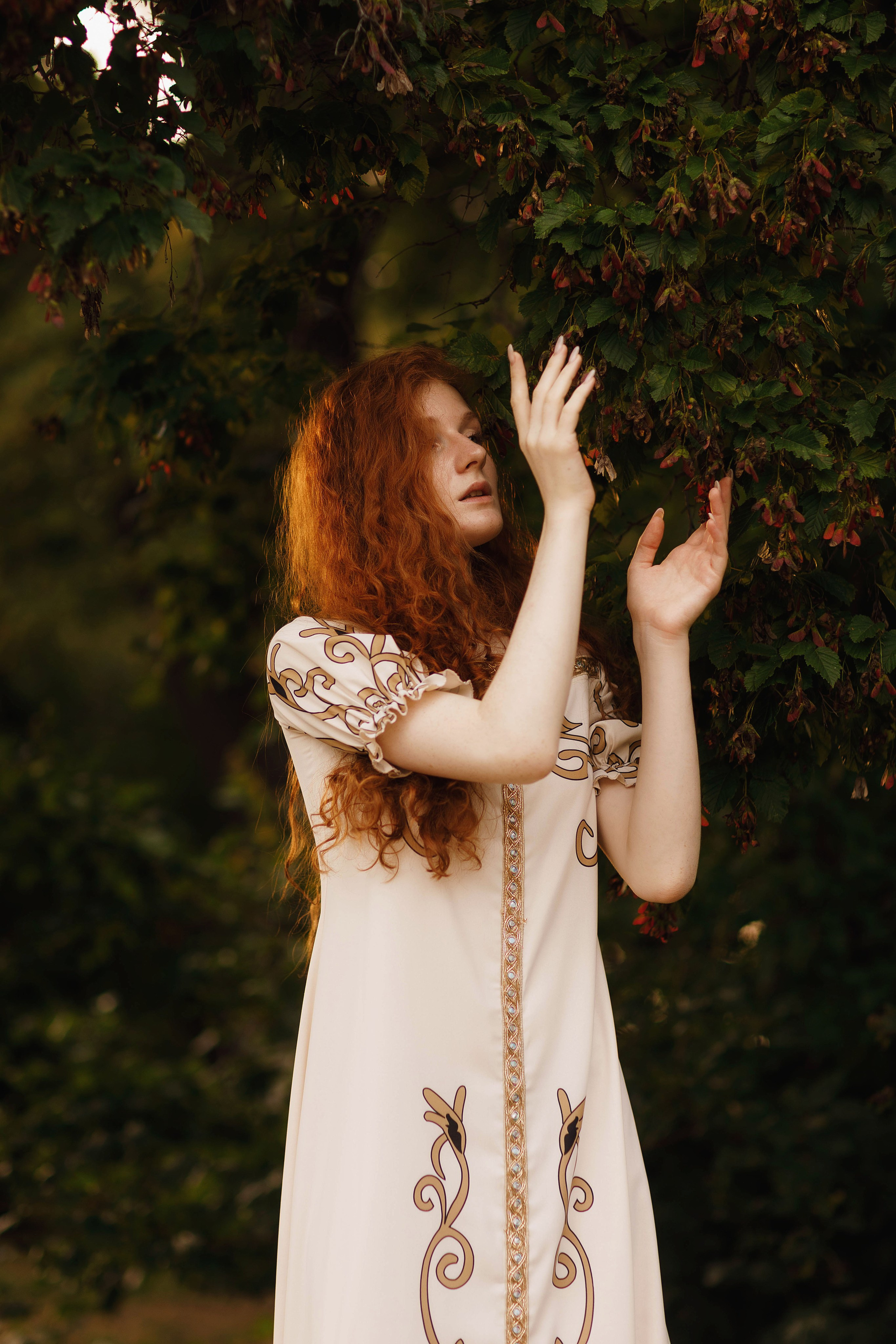 Фотосессия на заливе с Татой в платье от Ирины Павловой. Портретный и репортажный фотограф в Чебоксарах Андриян Чаркин