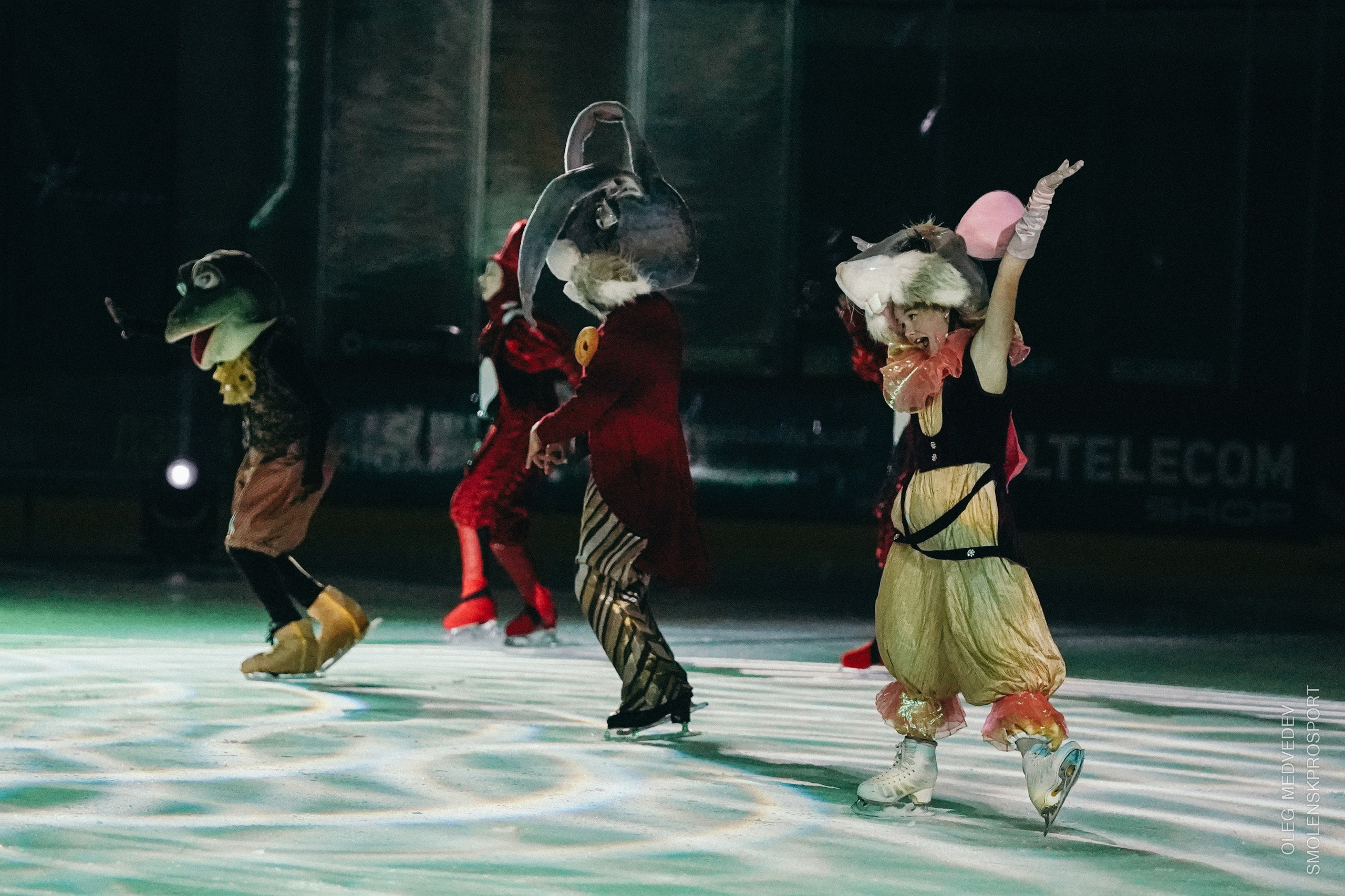 Алиса в стране чудес шоу на льду. Спортивный фотограф Олег Медведев | prosport67 | Смоленск