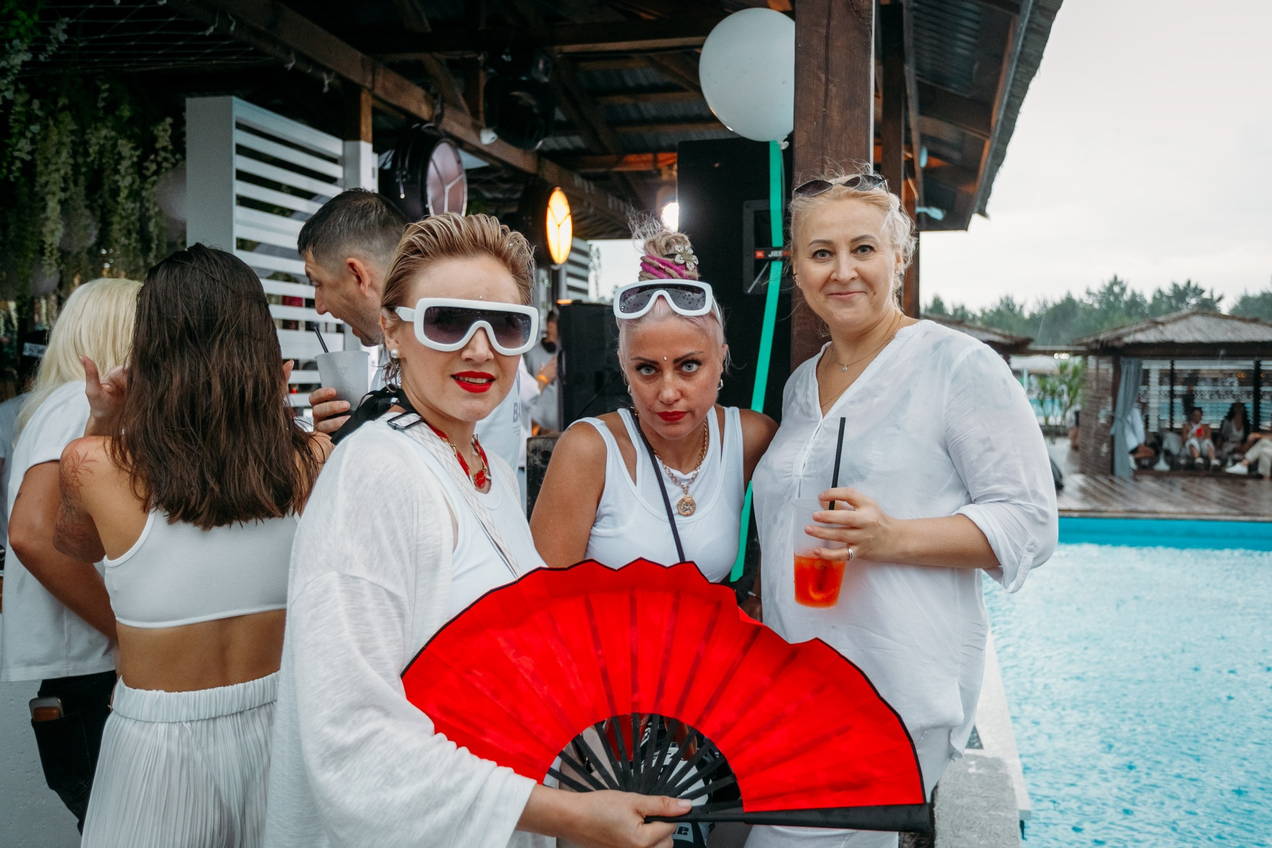 White Party @ Бархат парк. Репортажный фотограф Максим Полянский. Москва, Санкт-Петербург, Красноярск