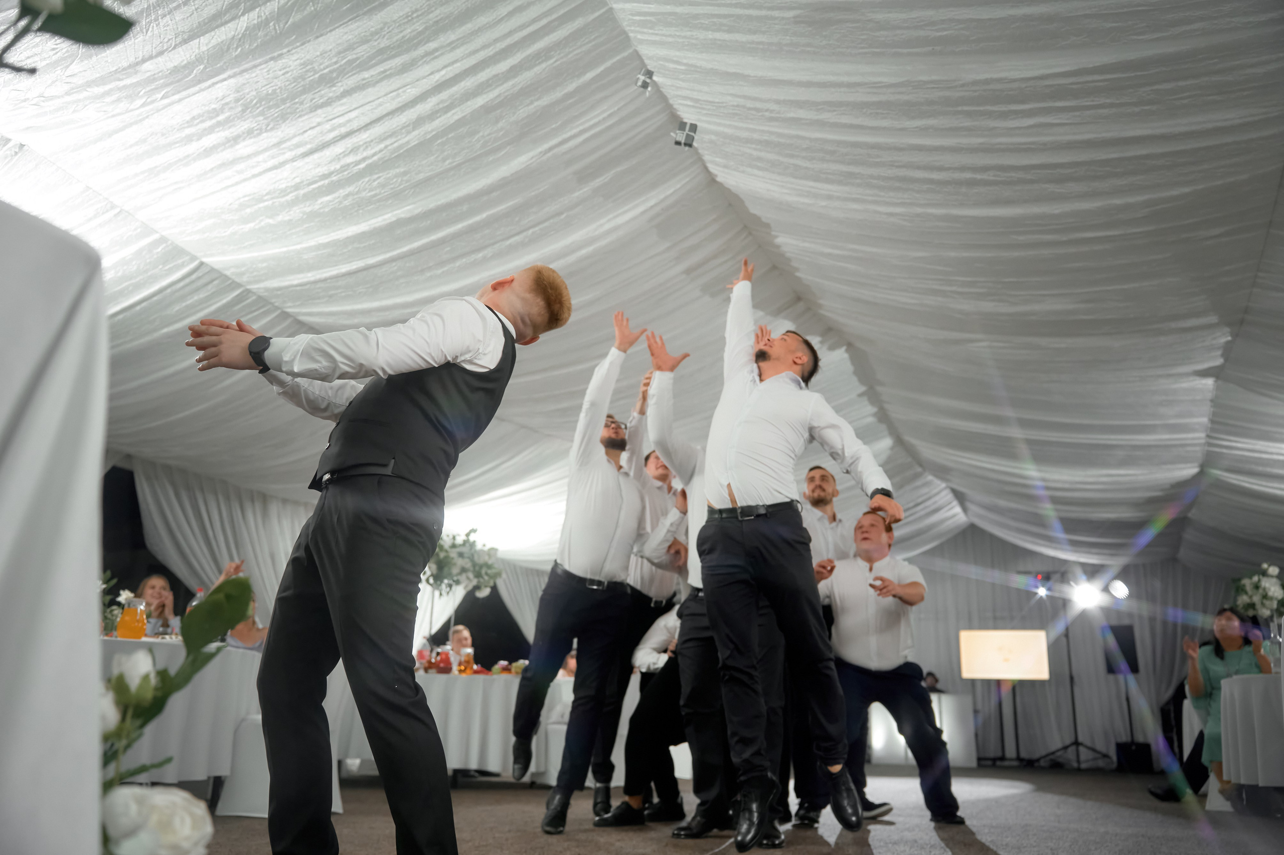 Свадьба бенгальские огни. Мартазова Екатерина фотограф. Екатеринбург