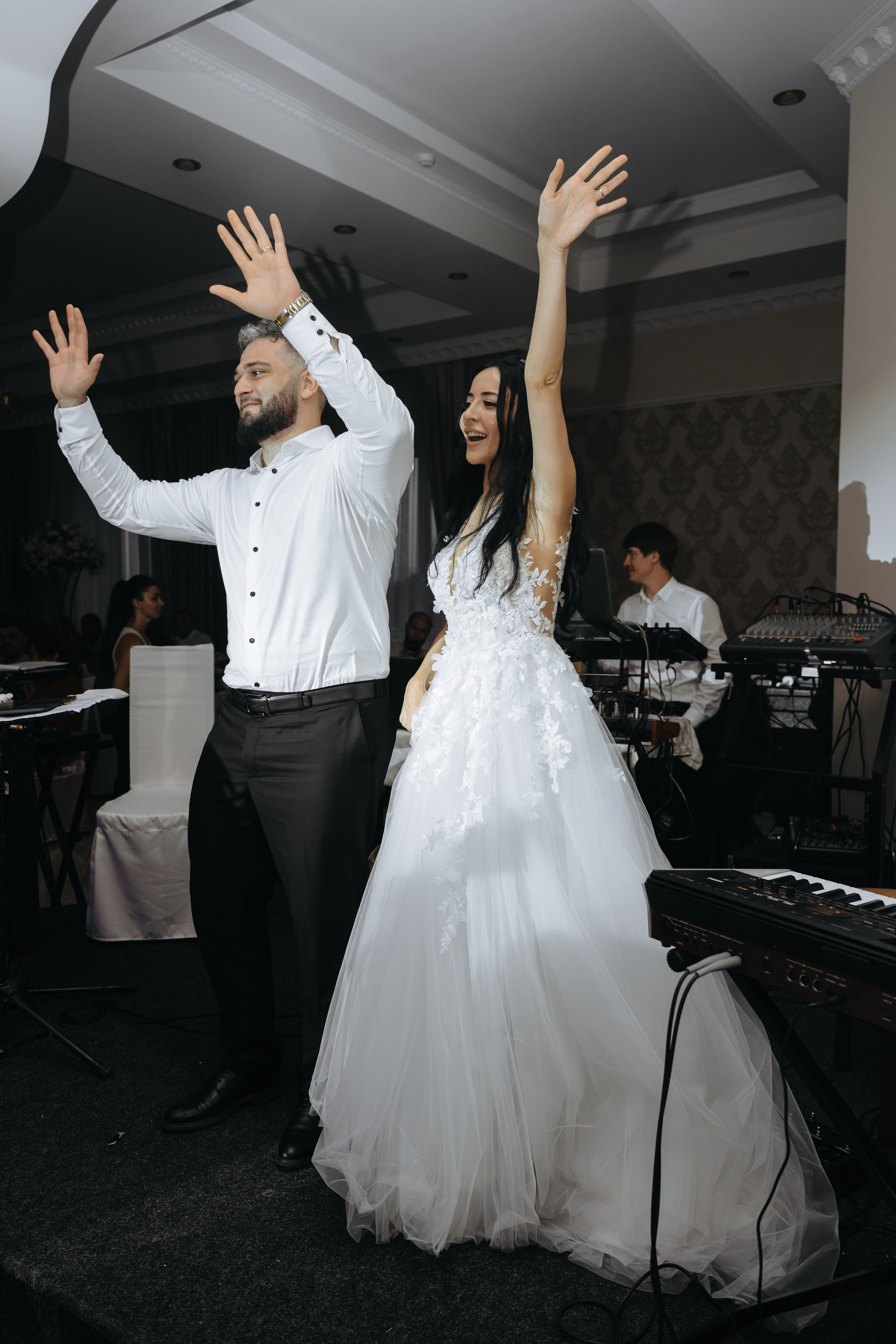 Артем и Лусине. Свадебный фотограф Красноярск Вязьминова Мария