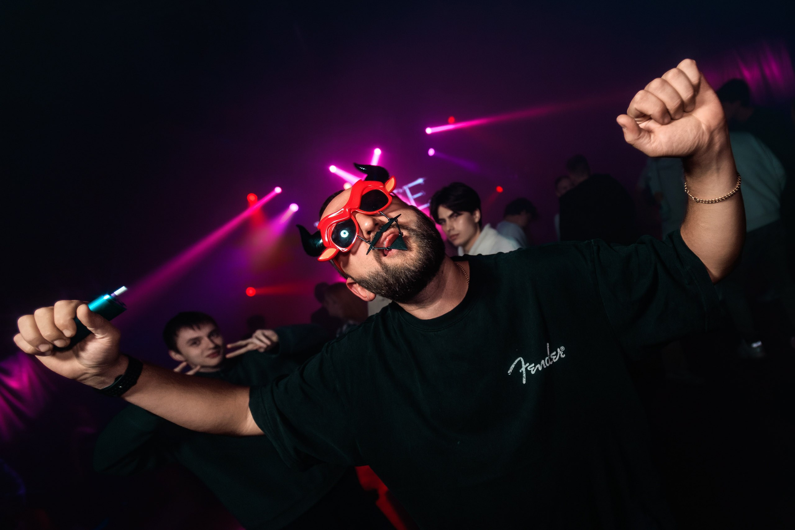 Hot girls club. Репортажный фотограф Екатеринбург | Яркий, качественный репортаж | Концерты, клубы, репортаж, праздники, корпоративы