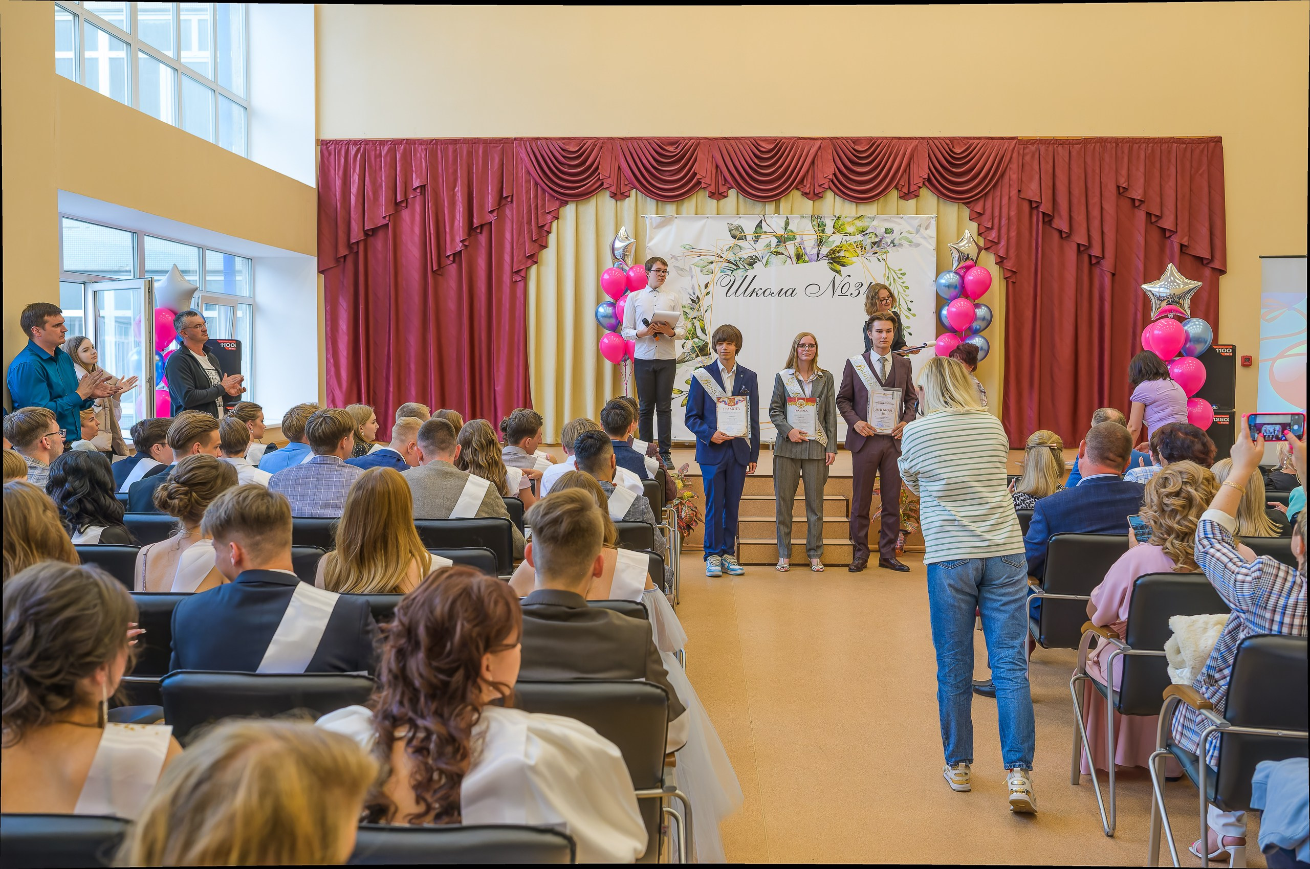 Выпускной МБОУ «СОШ № 34». Фотограф в Кемерово Владислав Шульц