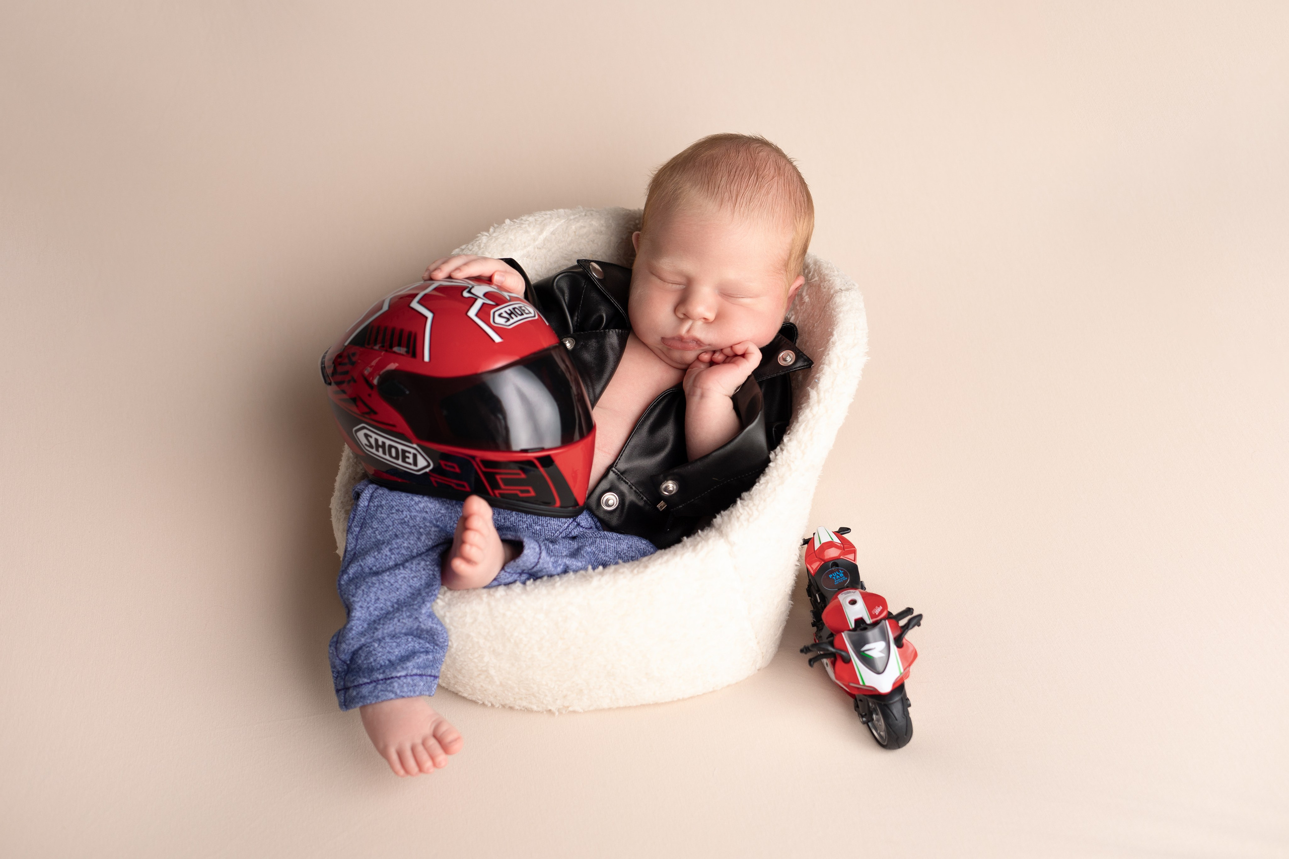 Newborn. Фотограф новорождённых в Самаре