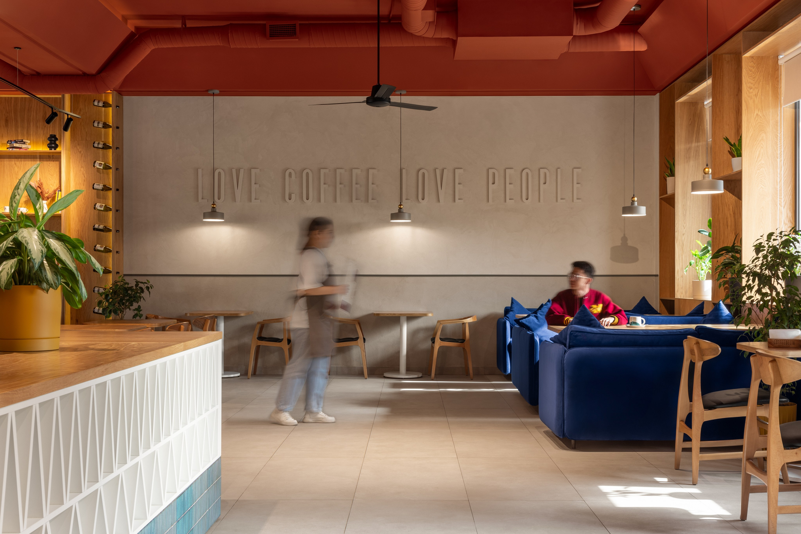 Coffeedelia Coffe & Wine. Roman Yakunin — interior photographer in Almaty, Kazakhstan