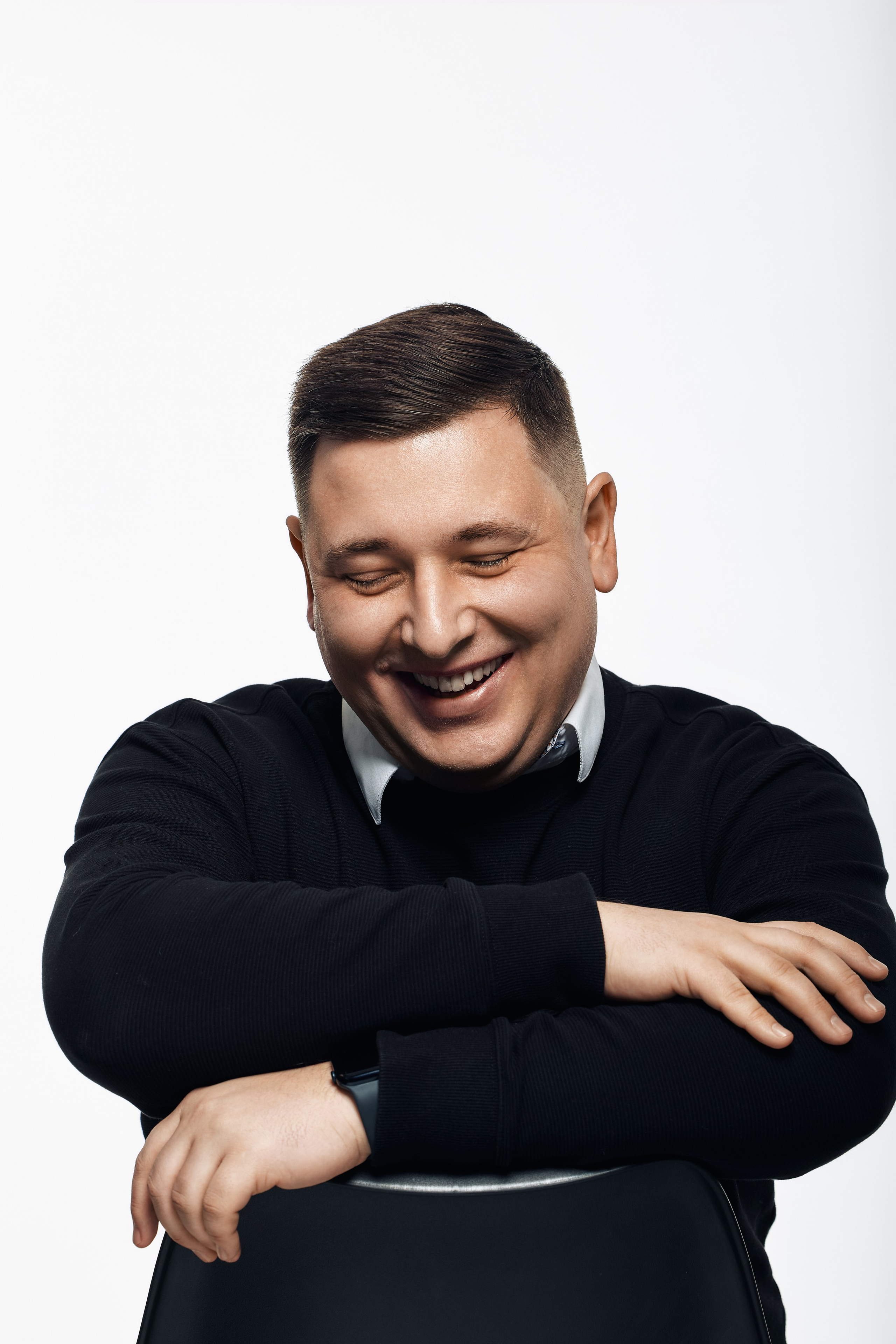 Почему бизнесу важно показывать себя лицом: деловые портреты и доверие клиентов