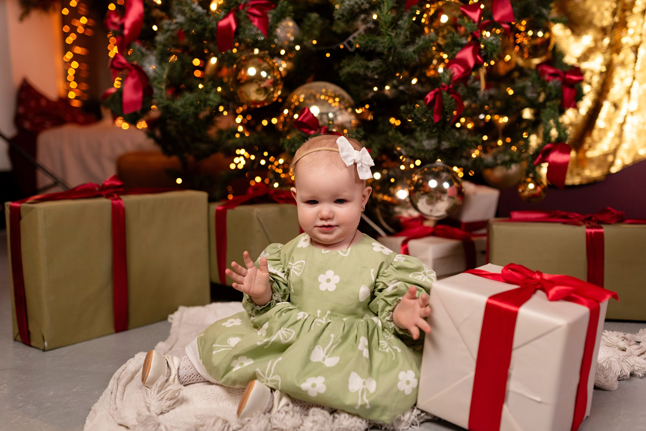 Семейная фотосессия в зале Невский фотостудии Питер. Детский и семейный фотограф в Сургуте и Нефтеюганске Анна Старцева